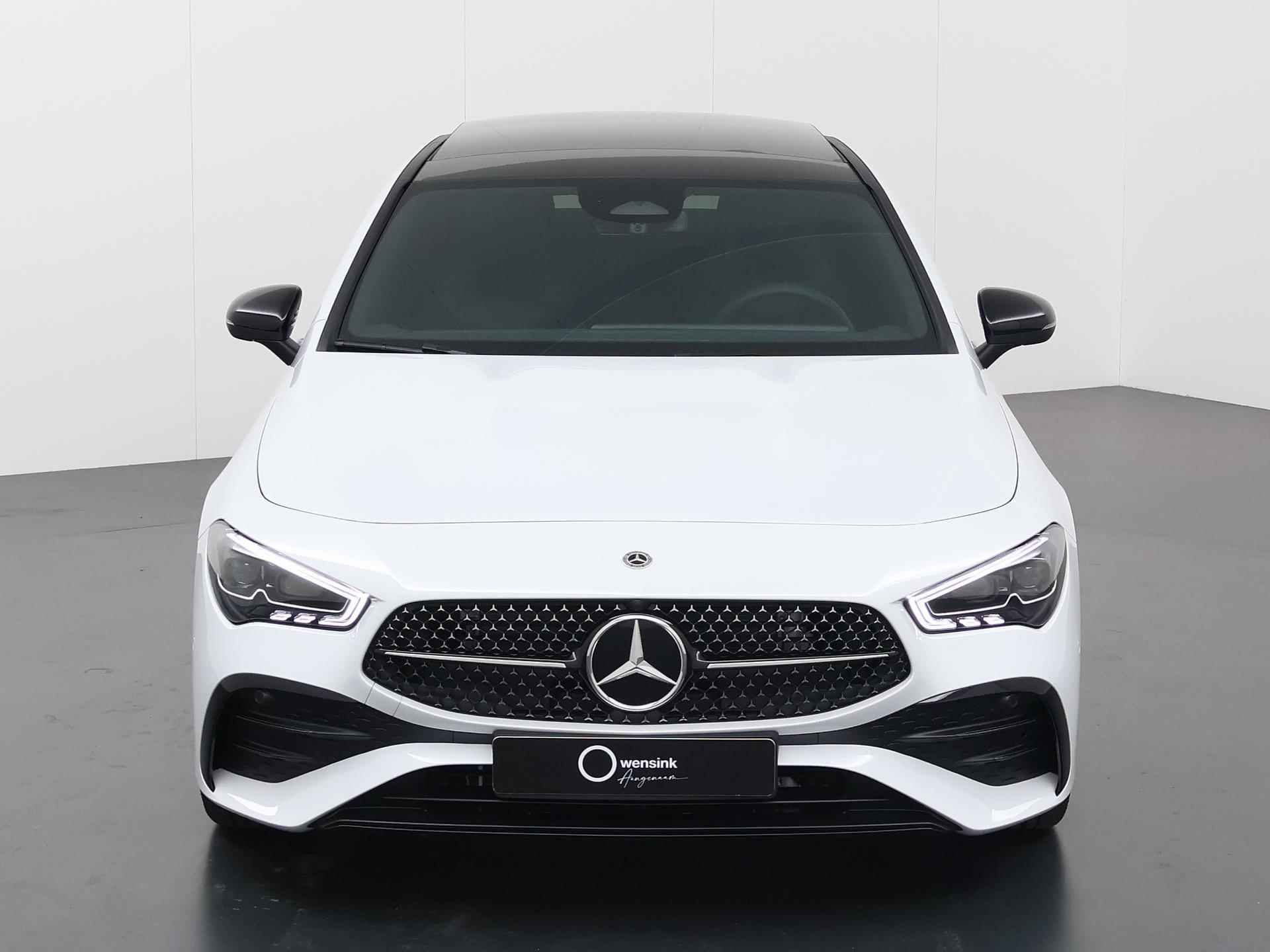 Mercedes-Benz CLA-klasse Coupé 180 AMG NIGHT Premium | Panoramadak | Keyless Entry | Dodehoekassistent | Advanced sound system | Sfeerverlichting | Achteruijtrijcamera | 19" Multispaaks AMG | - 4/48