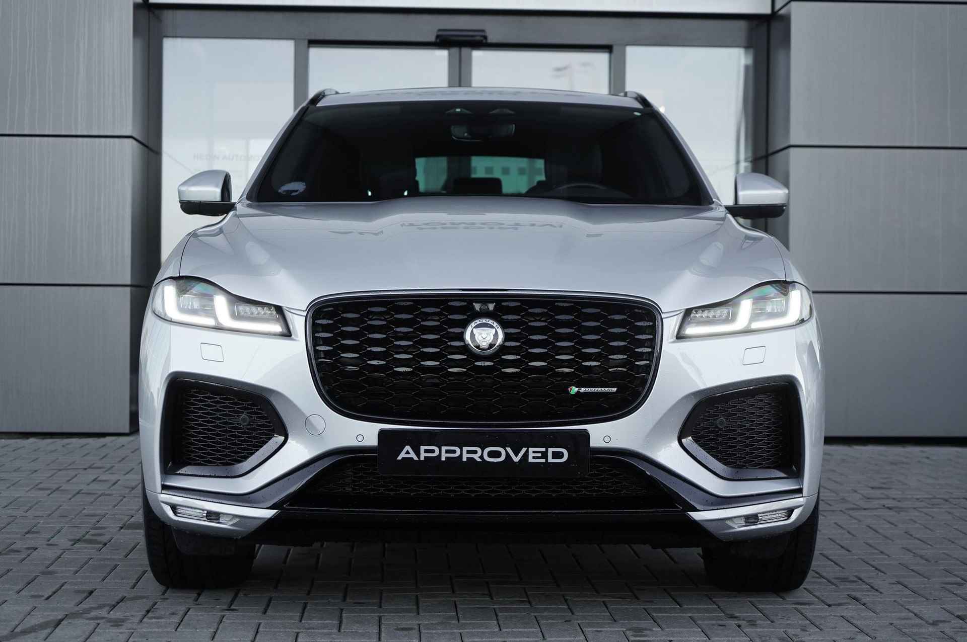 Jaguar F-PACE 2.0 P400e PHEV Limited Edition R-Dynamic SE | 2 jaar garantie | Head - Up Display | Cold Climate Pack | - 2/31