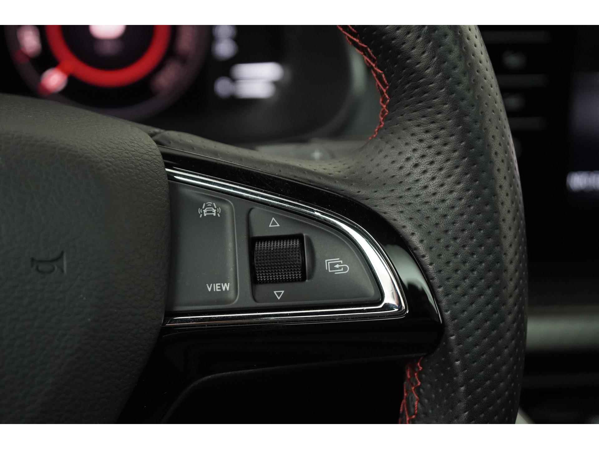 Škoda Kamiq 1.5 TSI ACT Monte Carlo DSG | Virtual Cockpit | Panoramadak | Zondag Open! - 10/49