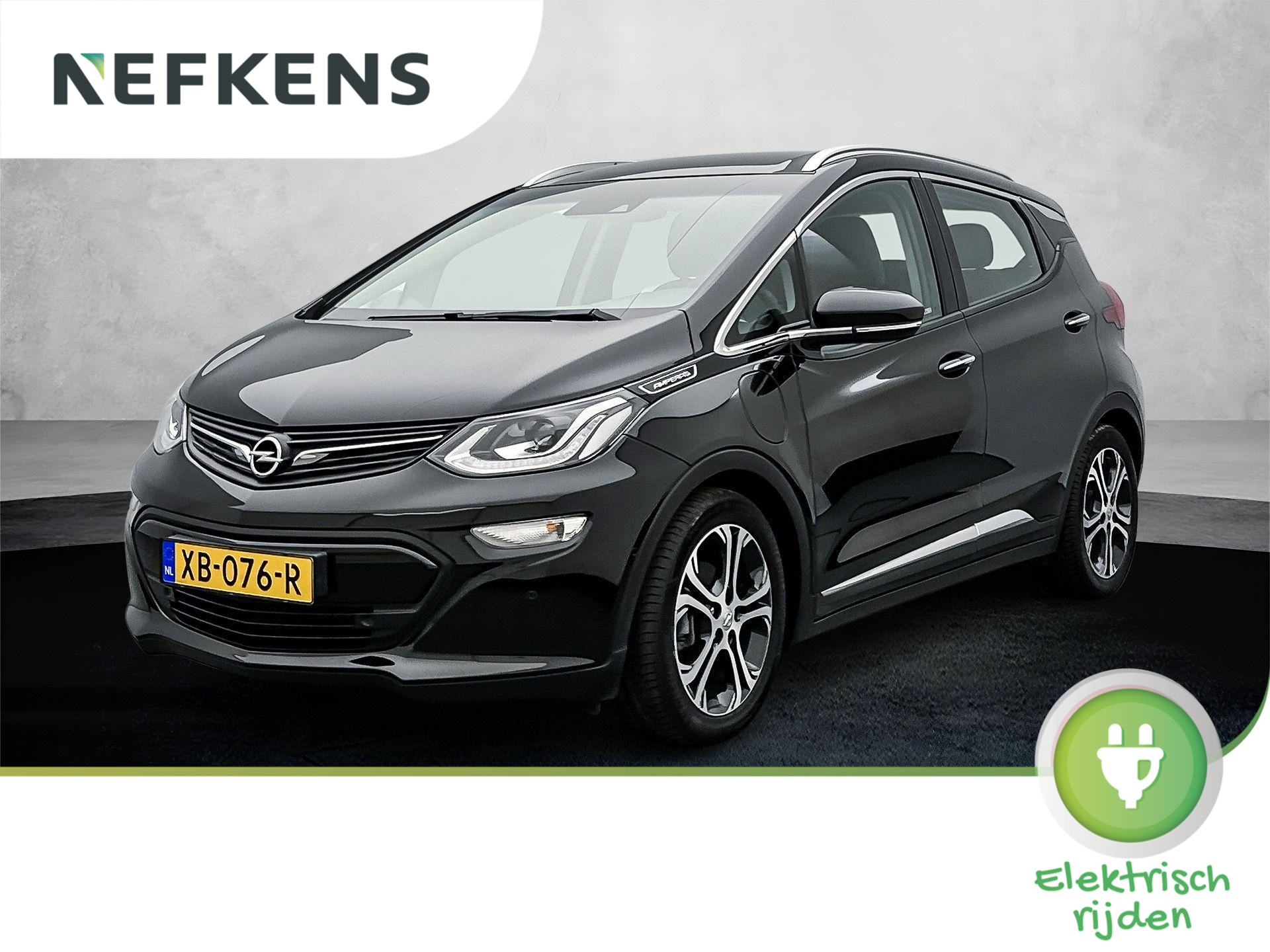 Opel Ampera-e EV Business Executive 60 kWh 204 pk | Navigatie | Achteruitrijcamera | Lederen Bekleding | Verwarmde Voorstoelen | Xenon Koplampen | Keyless Entry/Start | Dodehoek Detectie | Climate Control | Cruise Control | 17" Lichtmetalen Velgen | Apple Carplay/Android Auto |