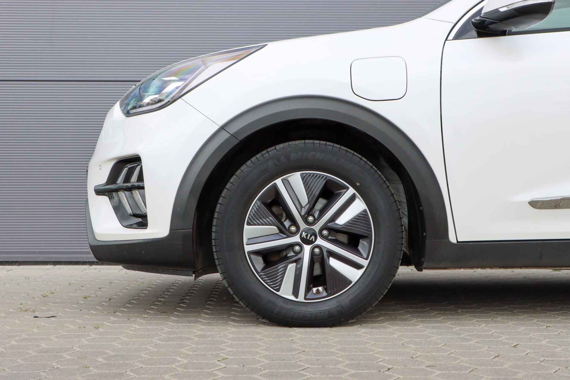 Kia Niro 1.6 GDi PHEV ExecutiveLine | Adaptieve cruise | Leer | Schuifdak | Rijklaarprijs - incl.garantie - 21/45