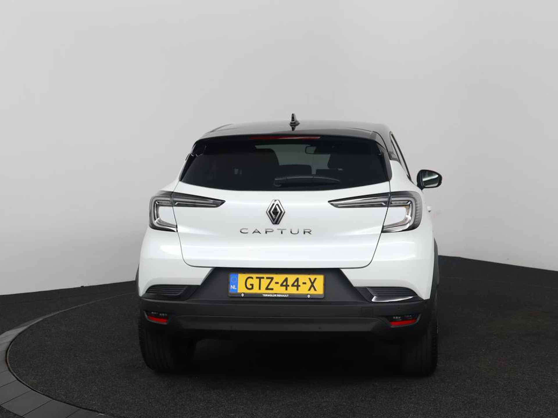 Renault Captur 1.3 Mild Hybrid 140 techno - 33/39