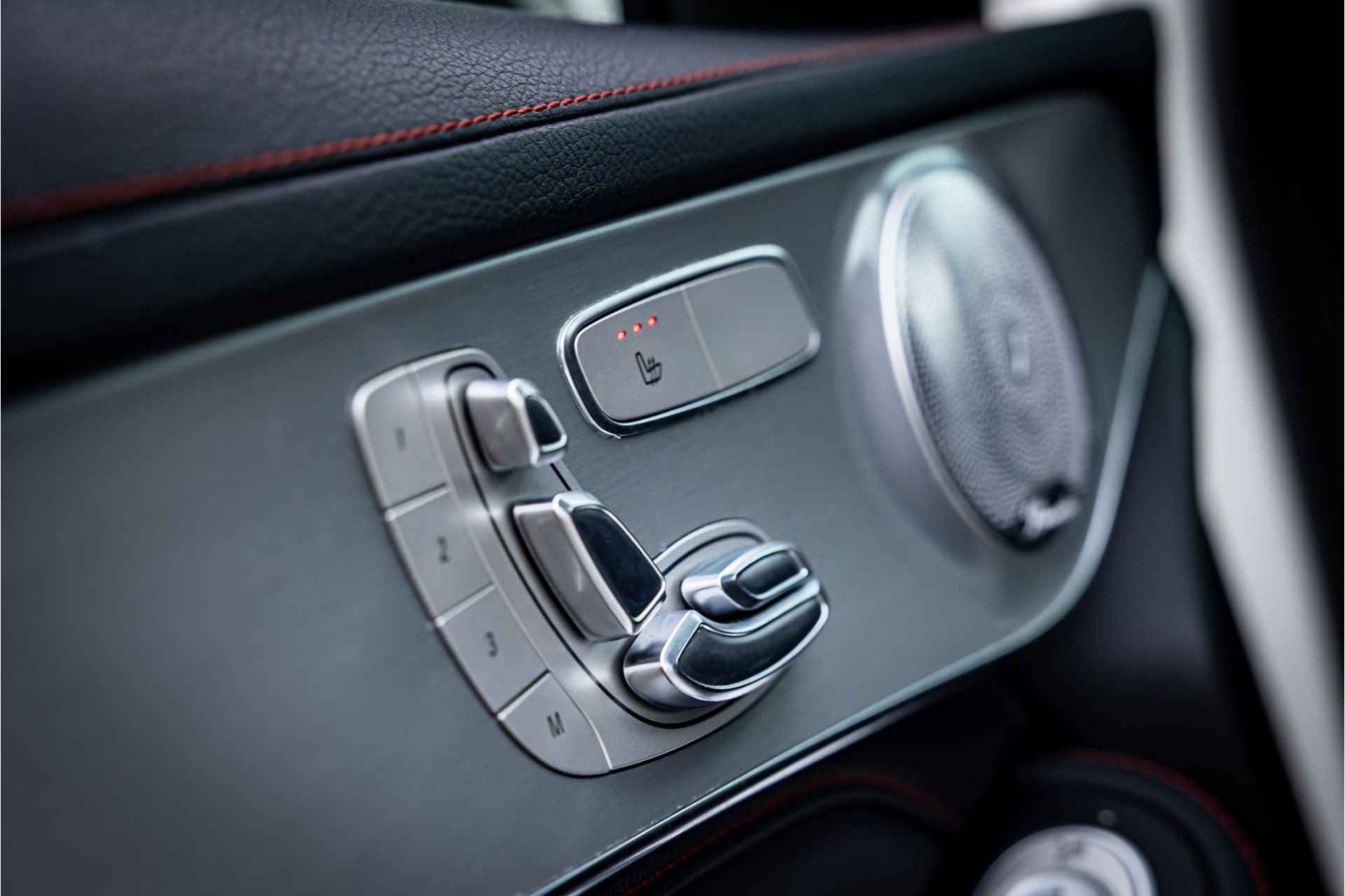 Mercedes-Benz GLC 43 AMG 4MATIC Designo Burmester 21" Carbon Panorama Memory - 29/33