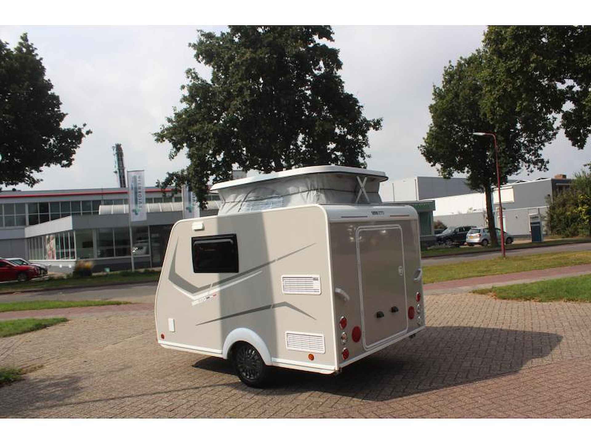 Trigano Mini Freestyle 270 Nu binnen in Nieuweg - 4/12