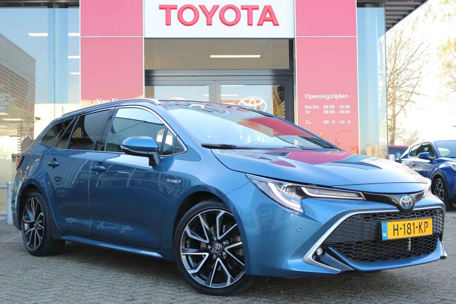 Toyota Corolla Touring Sports 2.0 Hybrid Executive, Parkeersensoren - 3/45