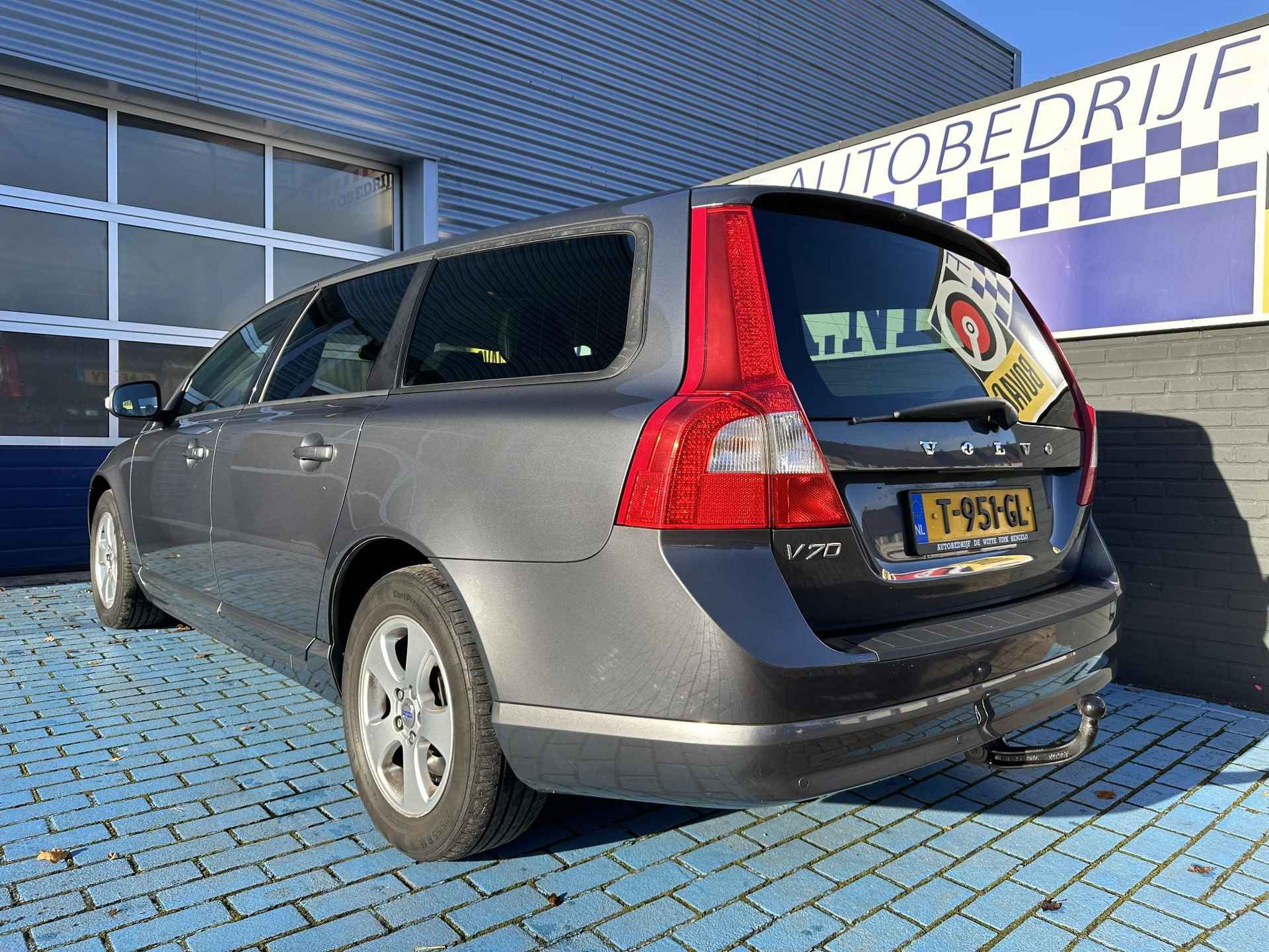 Volvo V70 2.0 CRUISE NAVI STOELVERWER. YOUNGTIMER - 7/27