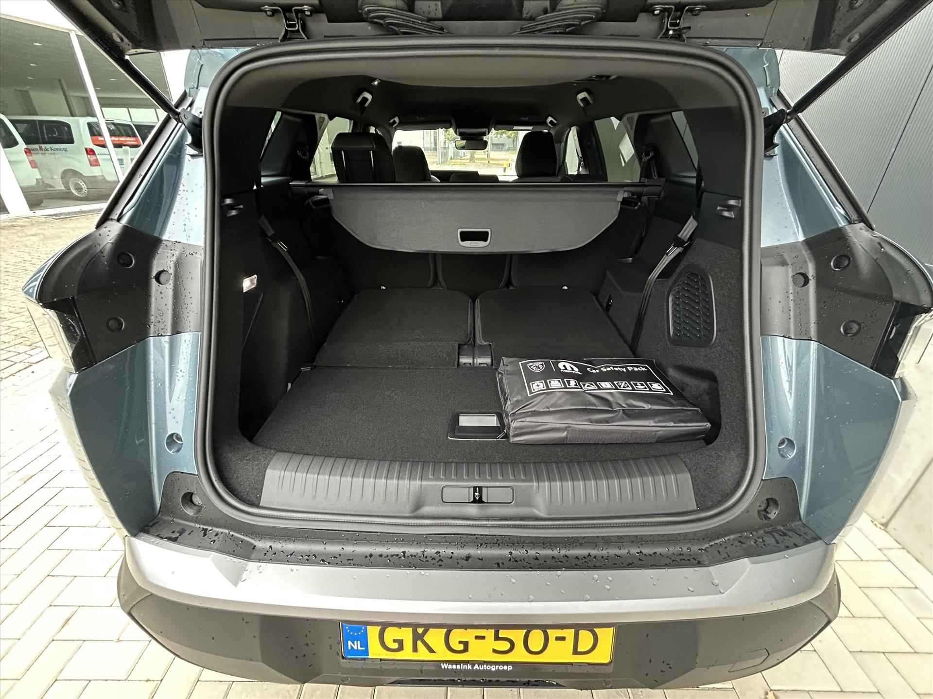 PEUGEOT 5008 1.2 Hybrid 136pk e-DSC6 Allure | 7-Zitplaatsen | Inhaalsensor | Keyless Entry | Camera Voor+Achter | Navigatie | Climate Control | - 9/37