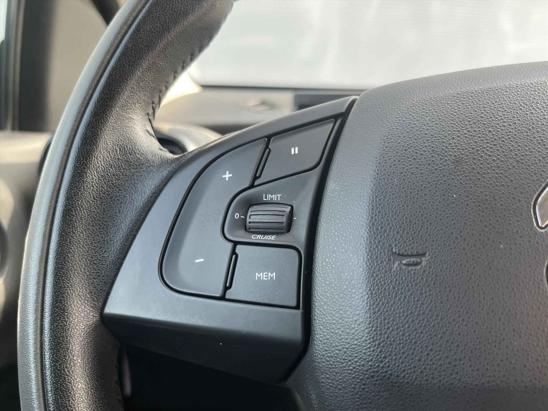 Citroen C4 Cactus SHINE | Climate Control | Navigatie | Cruise Control | Parkeersensoren - 27/42