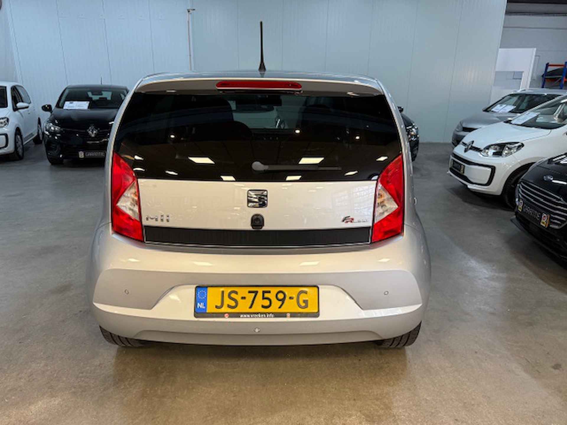 SEAT Mii 1.0 MPI 60pk Ecomotive 5D FR Line / AIRCO / LMV - 6/13