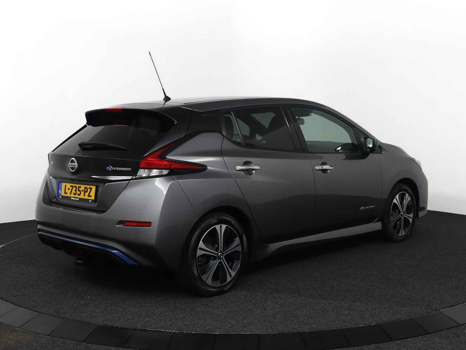 Nissan LEAF N-Connecta 40 kWh Automaat | Apple Carplay/Android Auto | 270 km|All in prijs + BOVAG Garantie | - 2/79