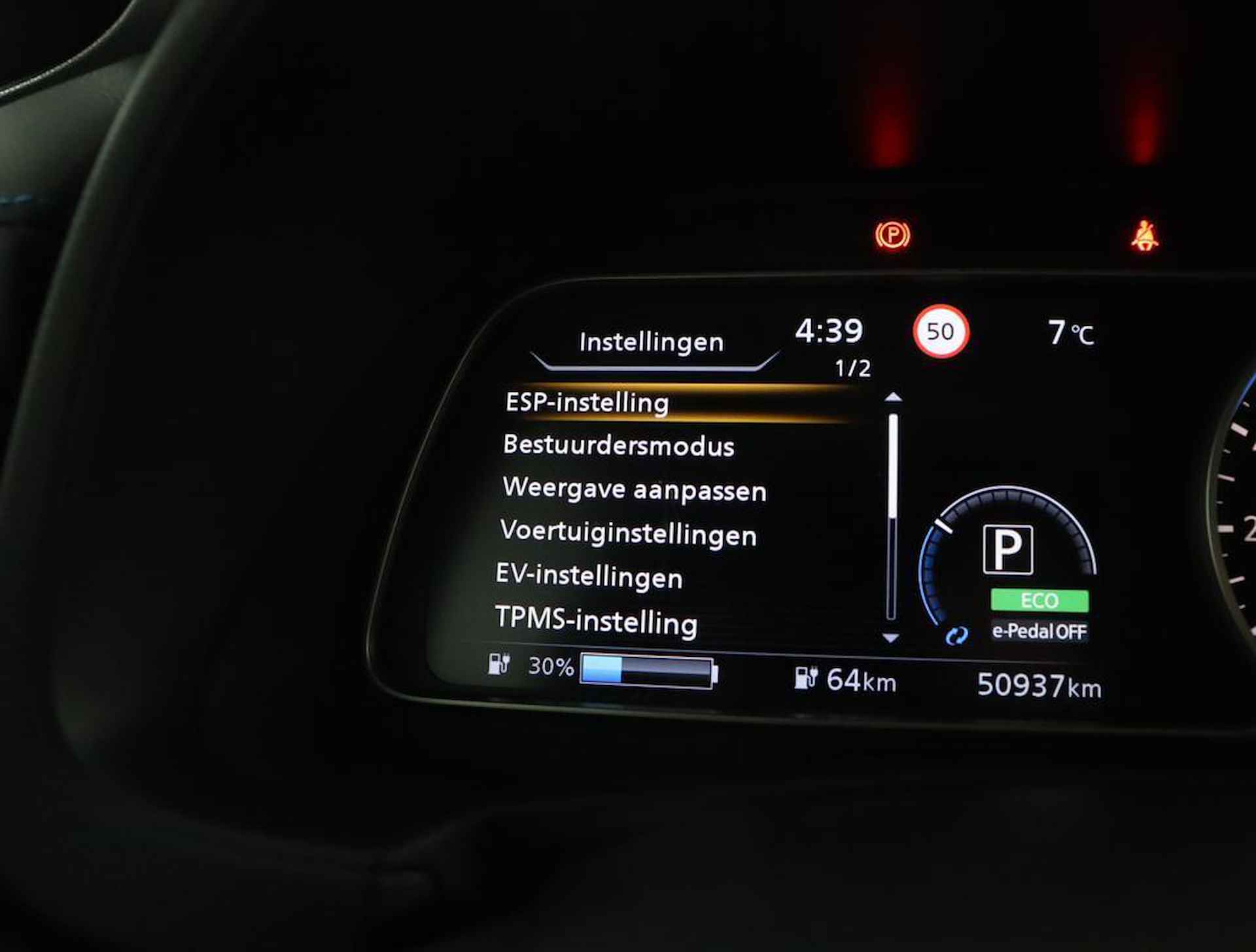 Nissan LEAF N-Connecta 40 kWh Automaat | Apple Carplay/Android Auto | 270 km|All in prijs + BOVAG Garantie | - 56/79