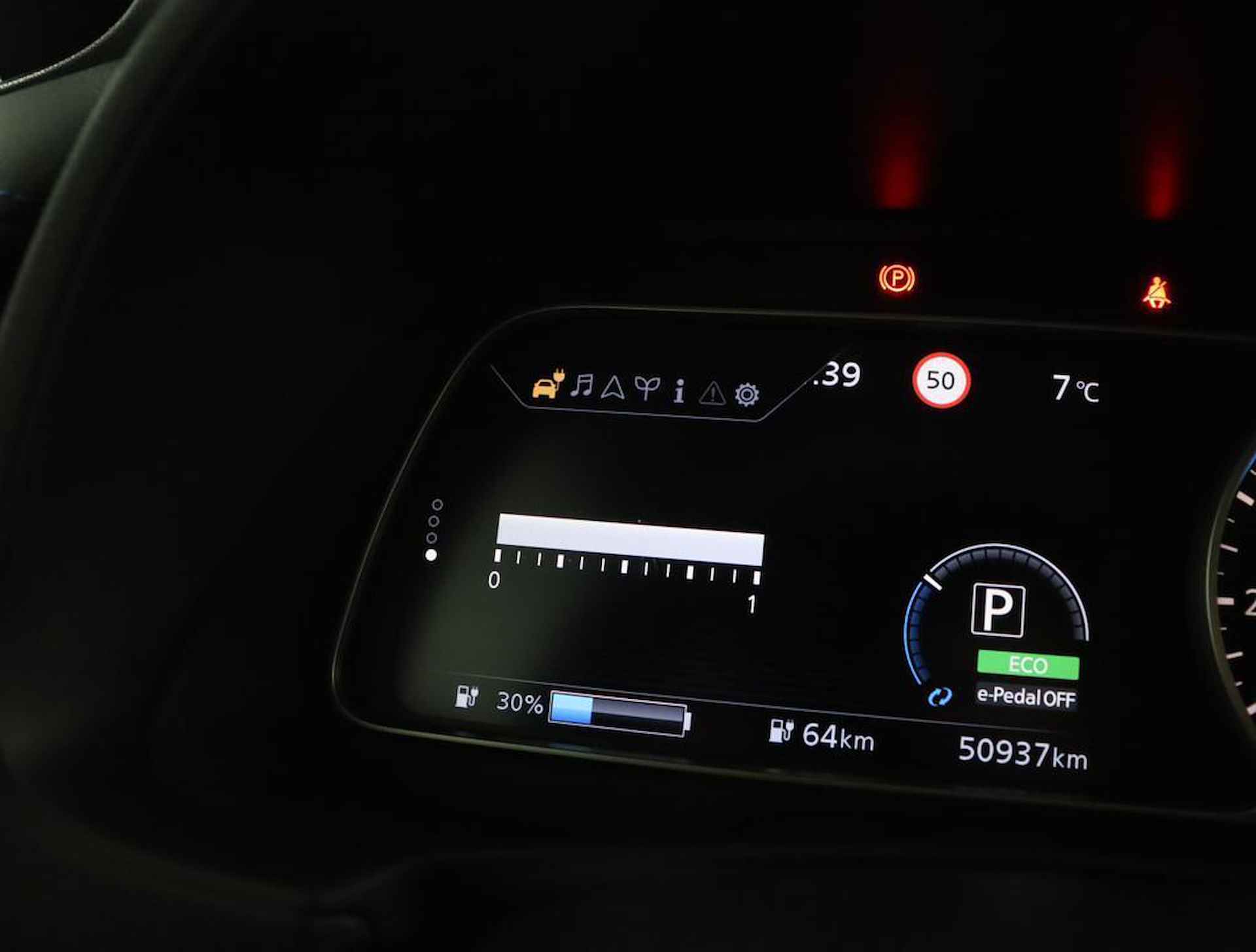 Nissan LEAF N-Connecta 40 kWh Automaat | Apple Carplay/Android Auto | 270 km|All in prijs + BOVAG Garantie | - 61/79