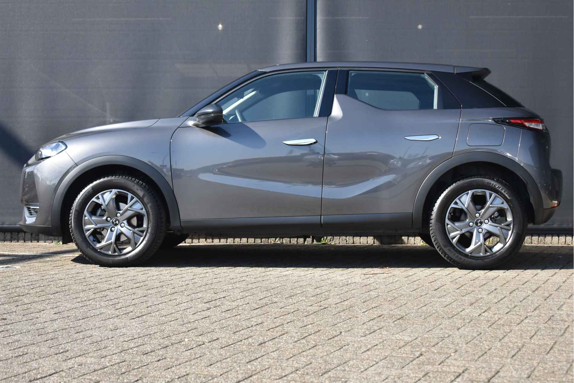 DS DS 3 Crossback 1.2 PureTech Montmartre | Navigatie 3D | AllSeason | Parkeersensoren | Keyless-Start | Apple Carplay | Android Auto | - 4/49