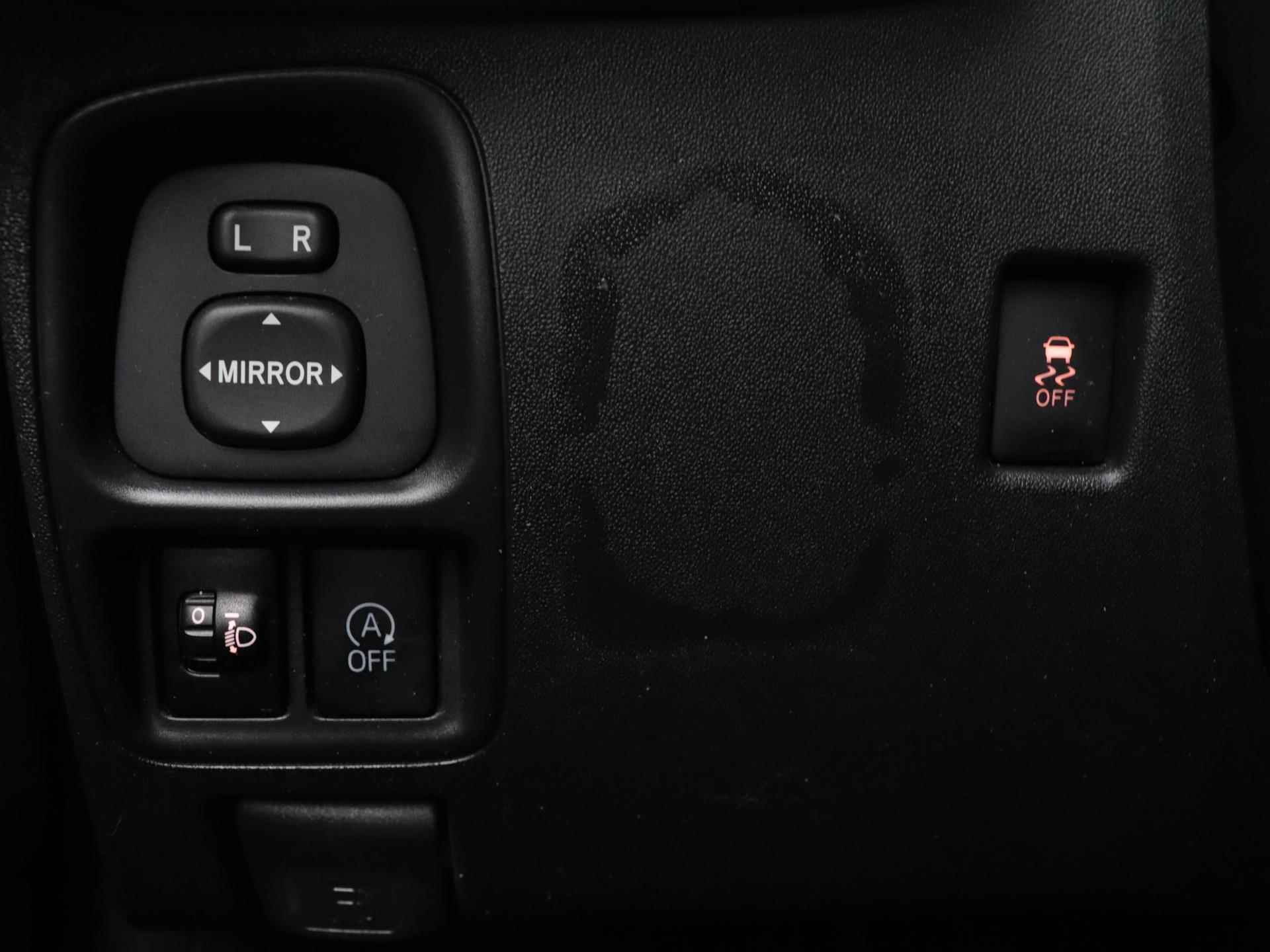 Peugeot 108 Allure TOP! 72pk | Navigatie Via AppleCarPlay/AndroidAuto | Camera | Elektrisch Vouwdak | Climate Control | Licht Metalen Velgen 15" - 23/37