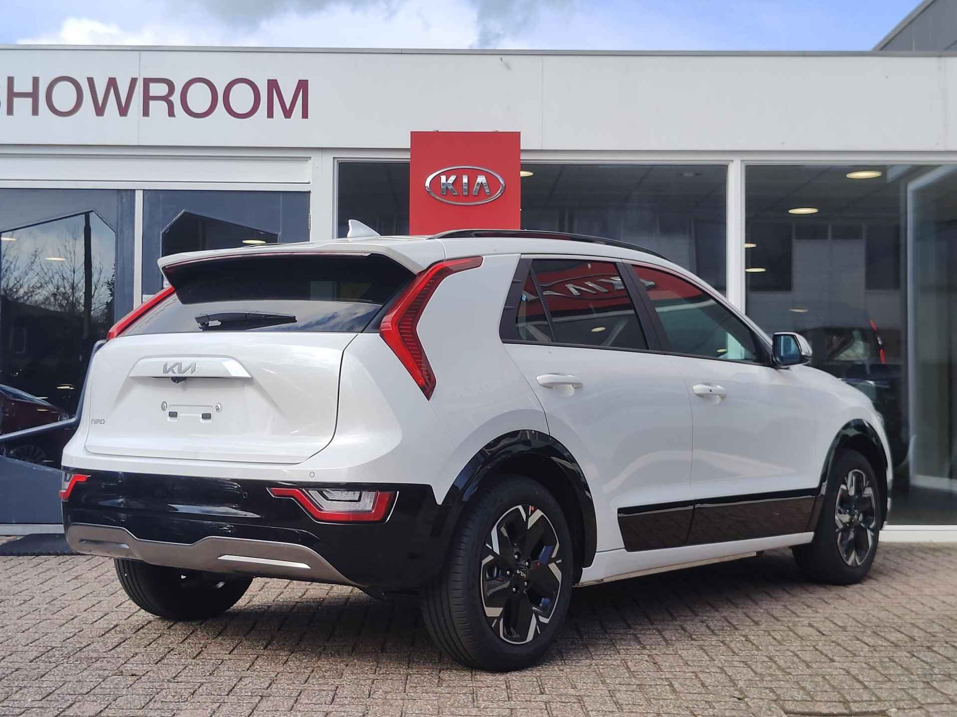 Kia Niro EV DynamicPlusLine 64.8 kWh | Direct beschikbaar | Stoel-/stuurverwarming | Schuif-/kanteldak | Head-up display| LED | Clima | Navi | Carplay - 4/18