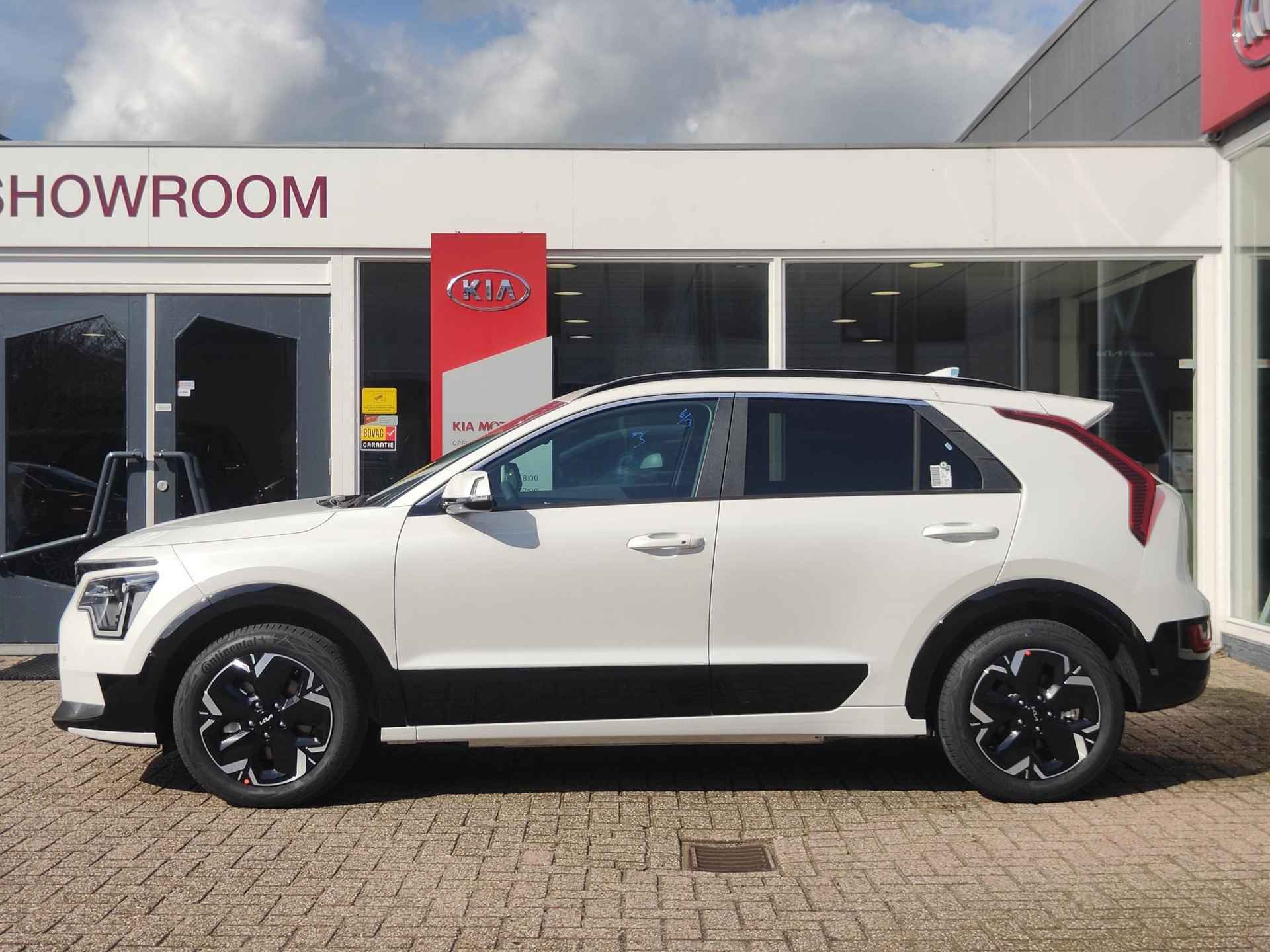 Kia Niro EV DynamicPlusLine 64.8 kWh | Direct beschikbaar | Stoel-/stuurverwarming | Schuif-/kanteldak | Head-up display| LED | Clima | Navi | Carplay - 17/18