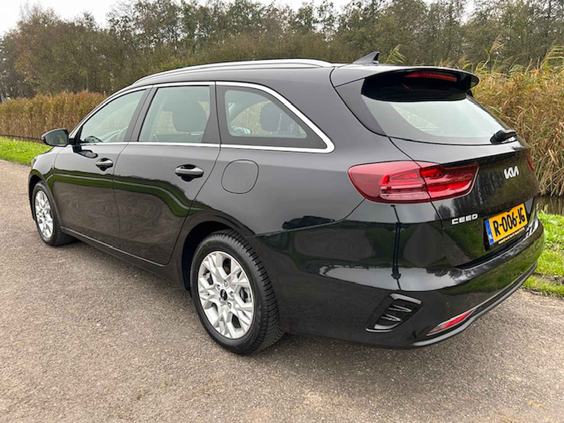 KIA Ceed Sw 1.0 T-GDi 120pk MHEV DCT7 DynamicLine | Navigatie | Apple carplay/ Android auto | Camera | Climate control | All-season banden | NAP | Rijklaar prijs! - 7/25