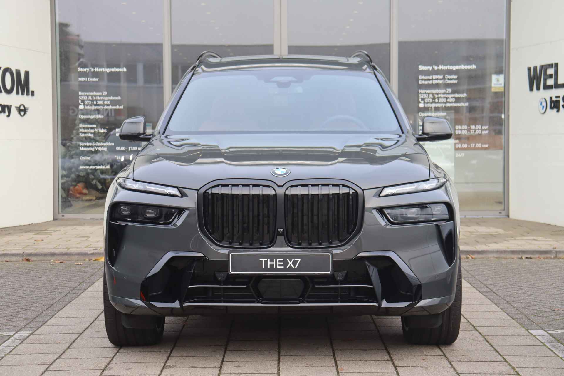 BMW X7 xDrive40i High Executive M Sport Automaat / Panoramadak Sky Lounge / Massagefunctie / Parking Assistant Professional / Bowers & Wilkins / Trekhaak / Integral Active Steering - 3/28