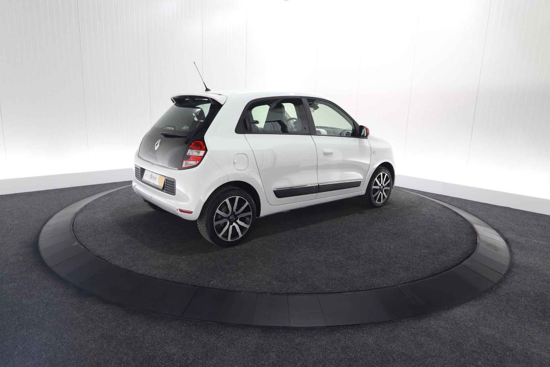 Renault Twingo SCe 70 Intens Automaat | Camera | Navigatie | Climate Control | Cruise Control - 6/72