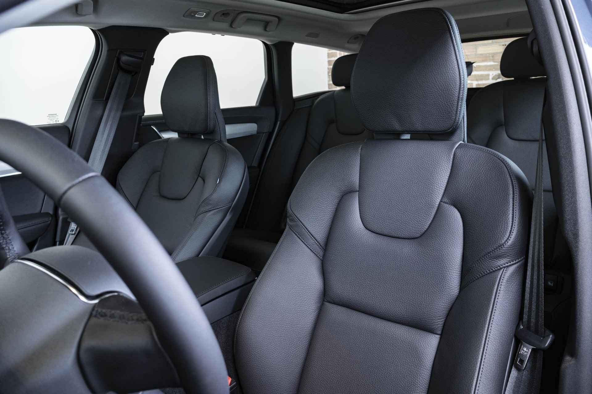 Volvo V90 T6 Recharge AWD Ultimate Bright | Panoramadak | Harman Kardon audio | 360º camera | Stoel- en stuurverwarming | Verwarmbare achterbank - 19/43