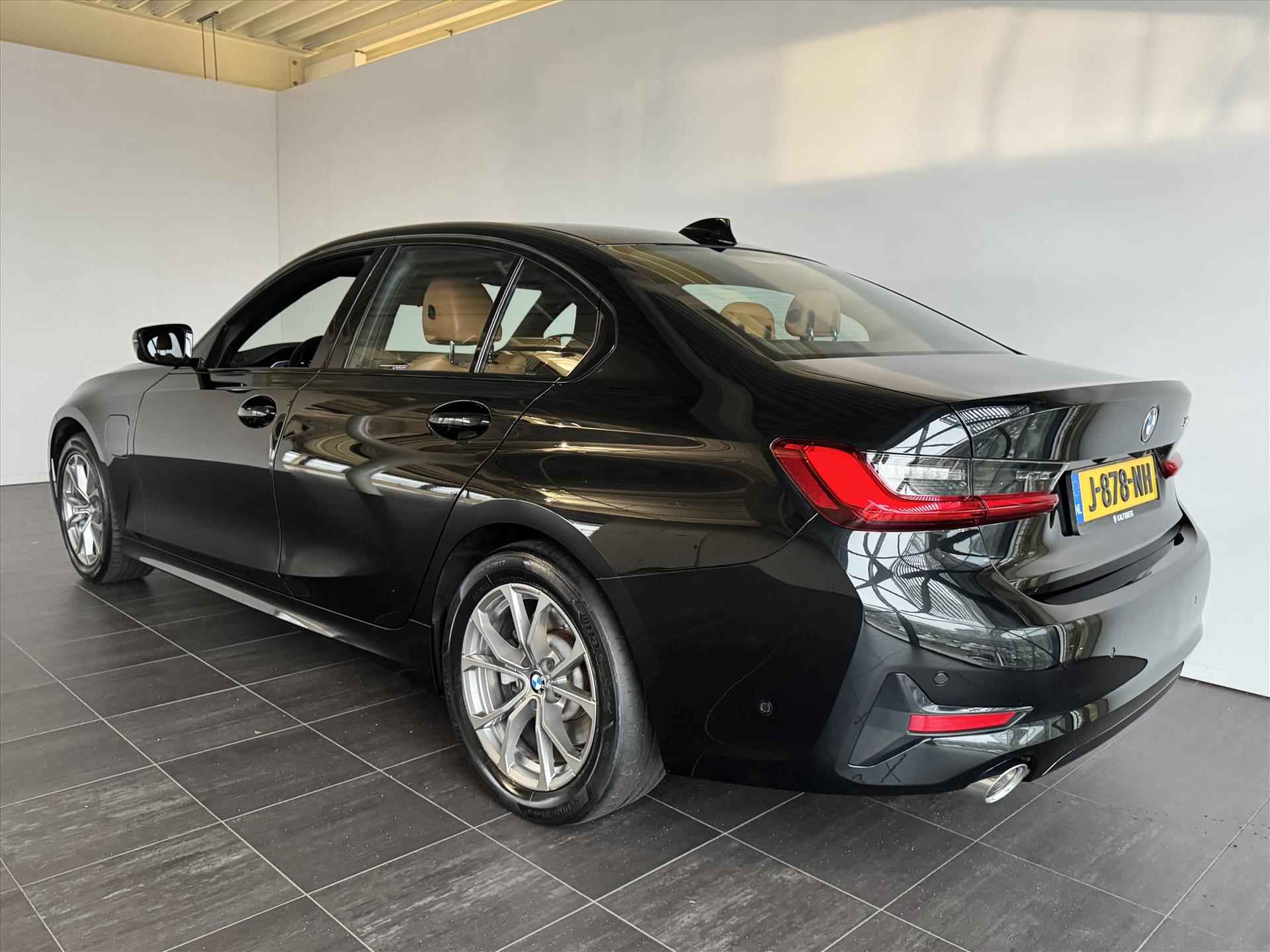 BMW 3-Serie (g20) 330e 292pk Aut PHEV Edition - 8/23