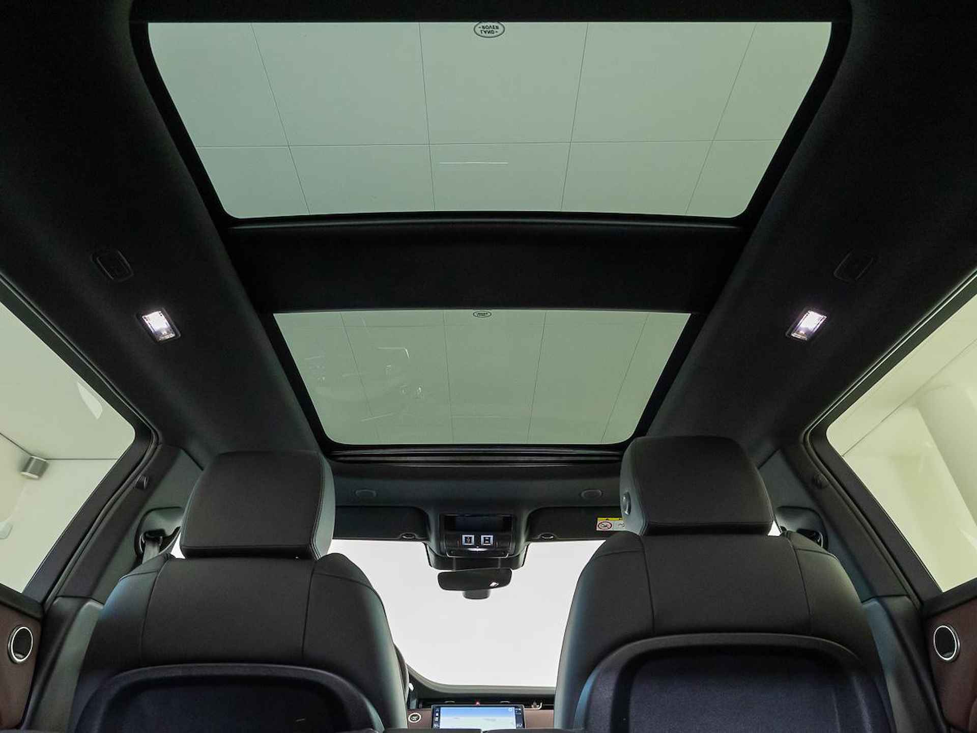 Land Rover Range Rover Evoque P300e PHEV Dynamic HSE | Stoelventilatie | Cold Climate Pack | Pano - 12/26