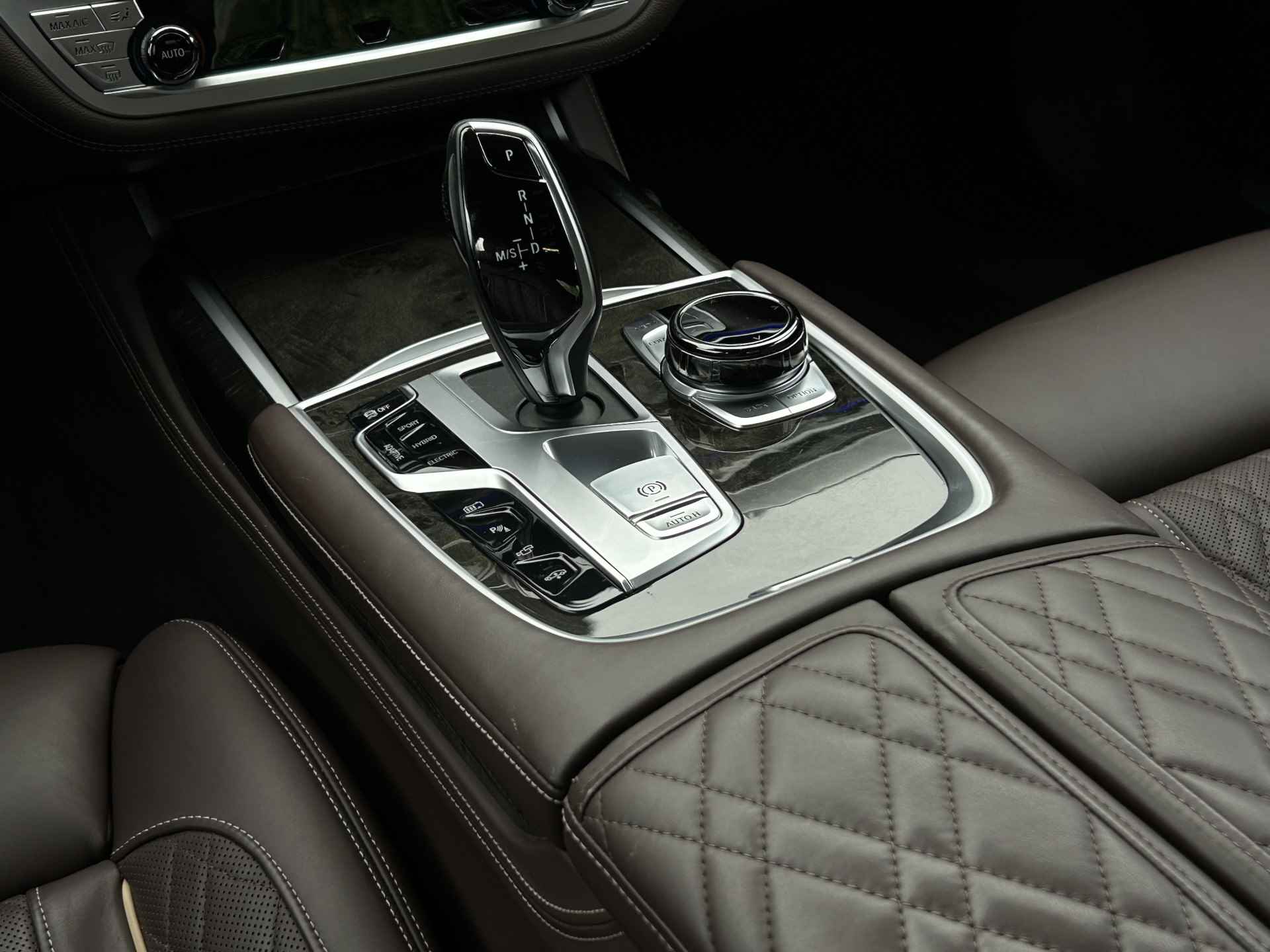 BMW 7 Serie 745e High Exe | M-Sport | Nappa | Bowers & Wilkins | Driv. Ass. Prof. | Massage | Soft-Close | Act. Steering | Lederen Dash. - 10/26