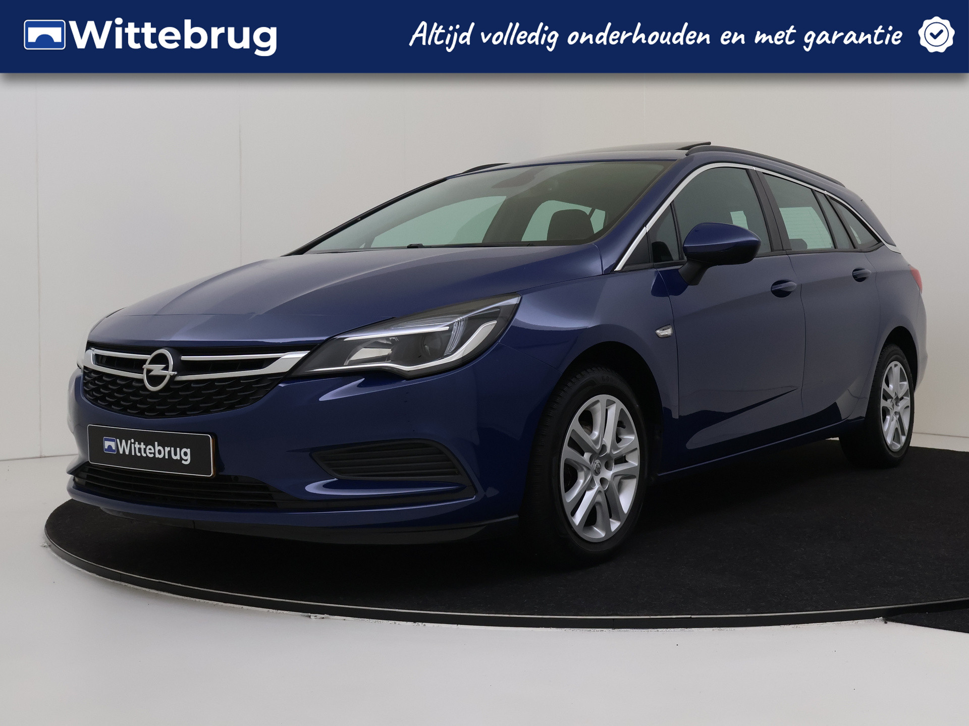 Opel Astra Sports Tourer 1.4 150PK Business+ | Schuif/kantel dak | Sport stoelen | Navigatie |