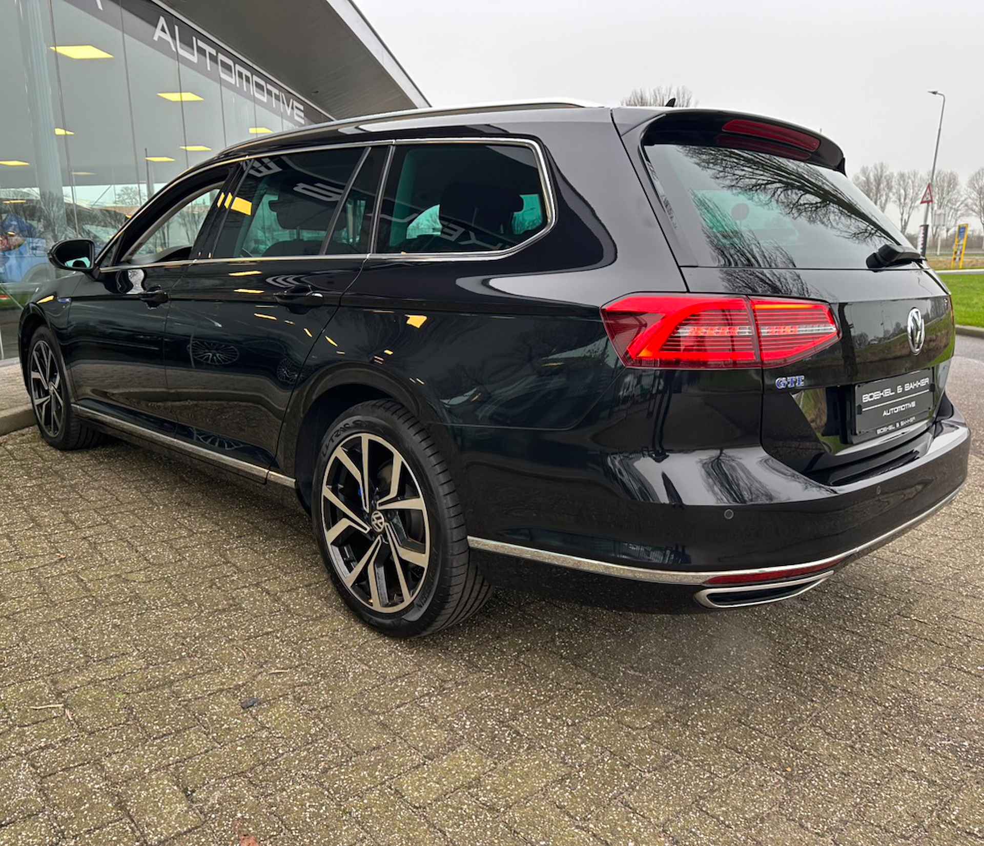 Volkswagen Passat Variant 1.4 TSI GTE Highline - 18inch - Trekhaak - 13/18