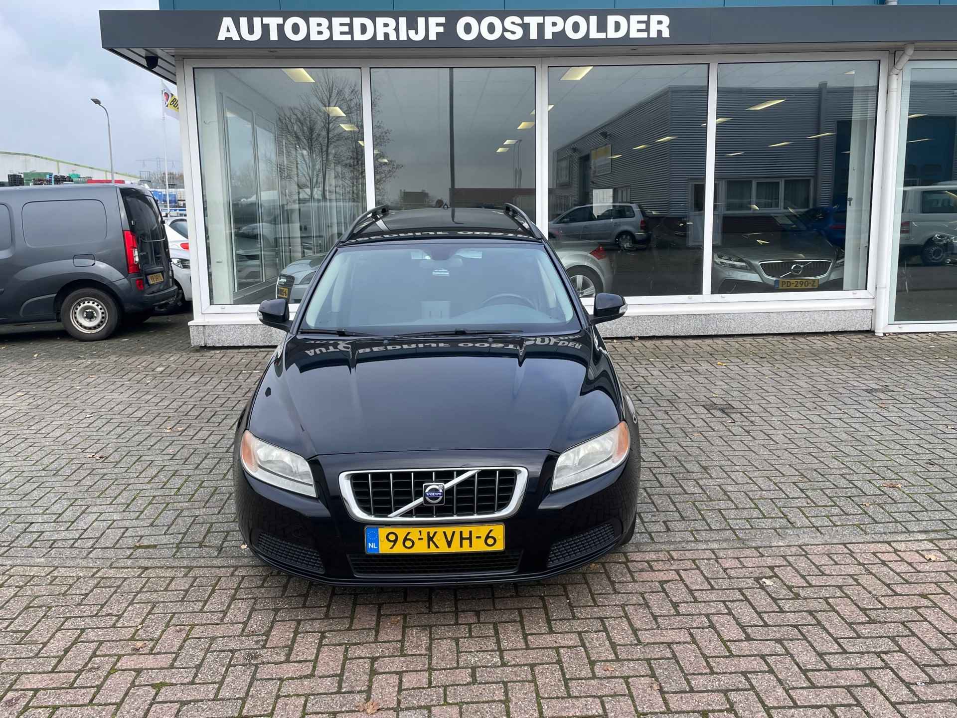 Volvo V70 2.0 - 2/16