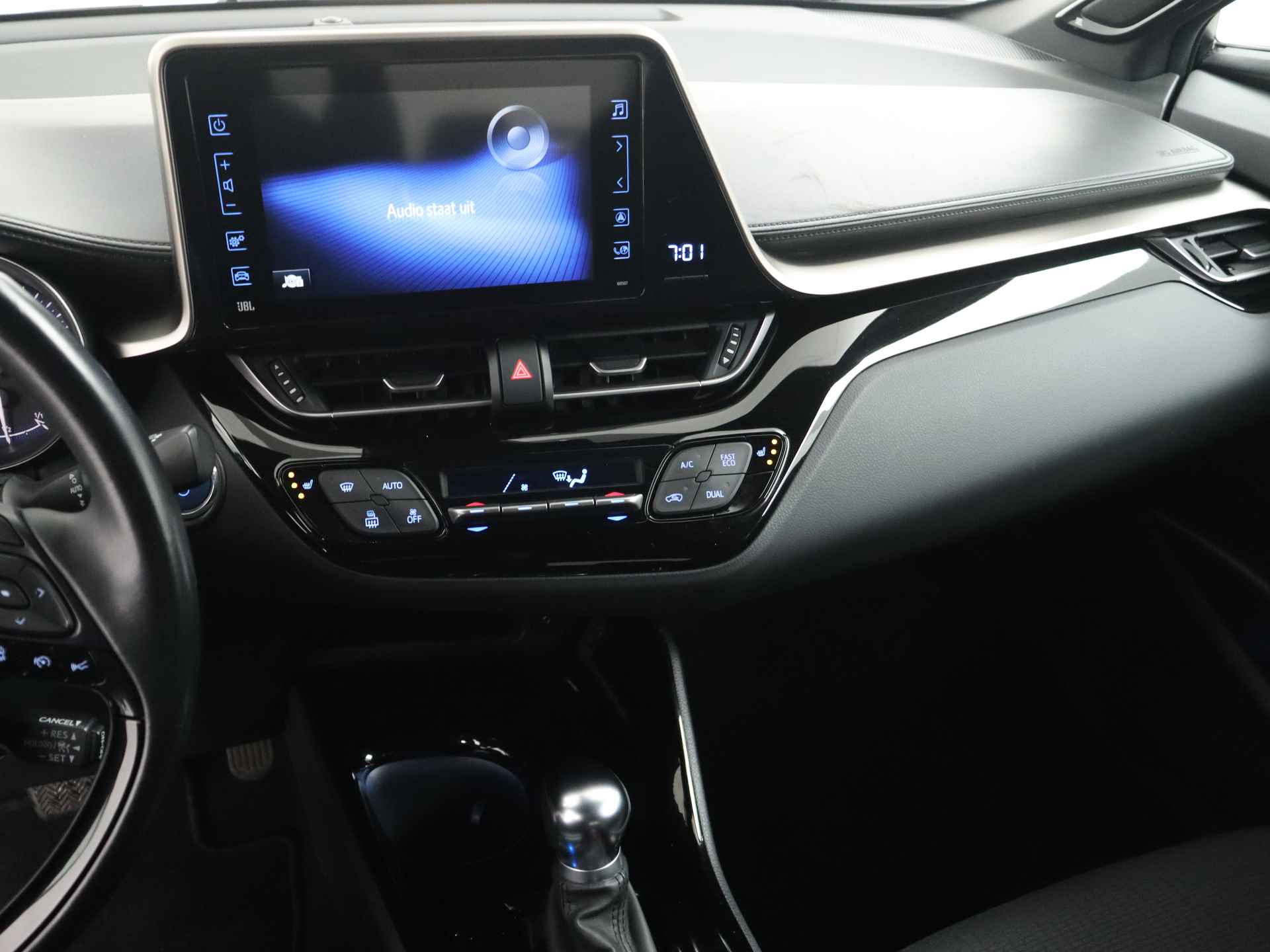 Toyota C-HR 1.8 Hybrid Bi-Tone | Navigatie | Camera | LM Velgen | - 8/45