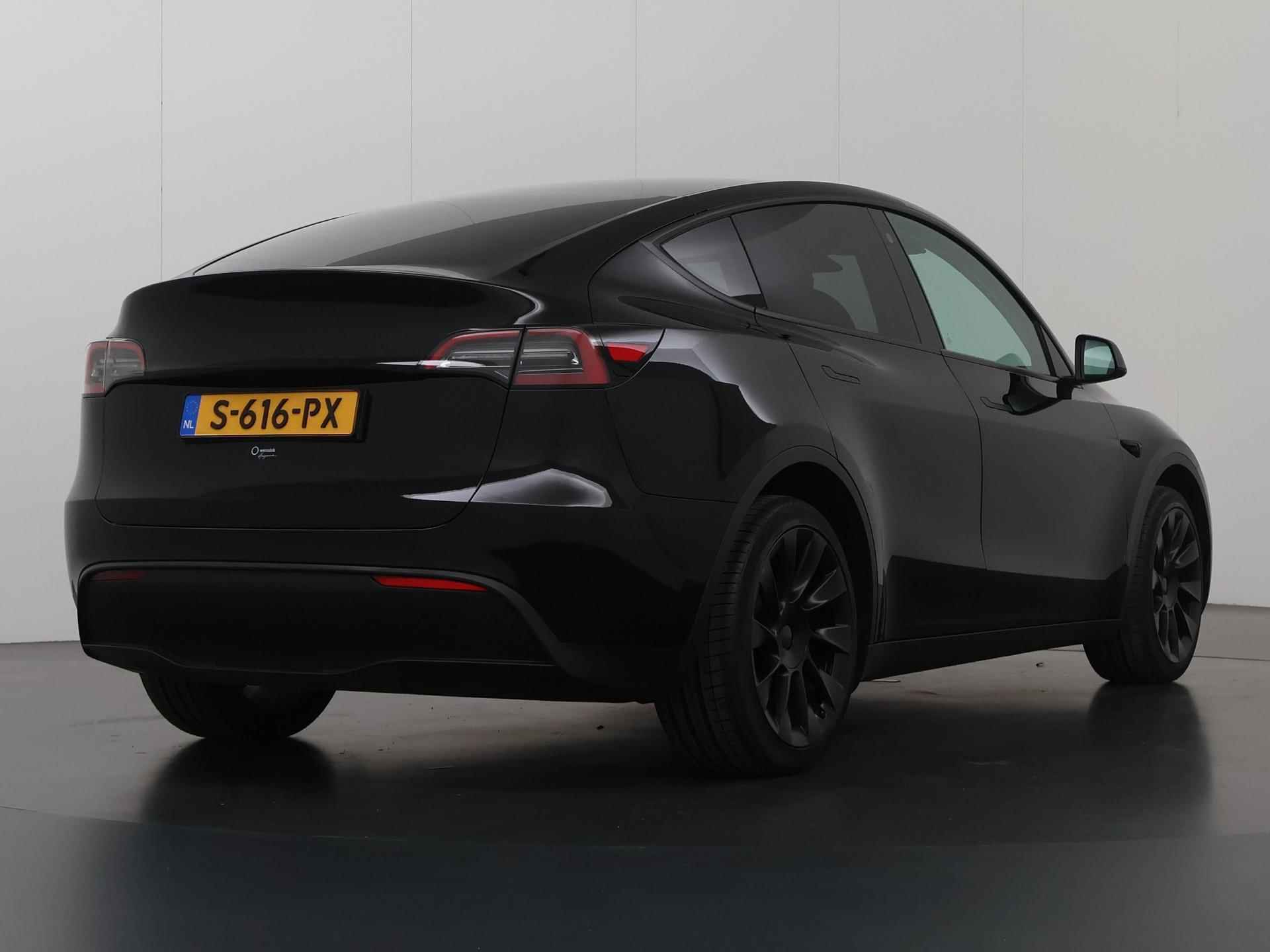 Tesla Model Y Long Range AWD 75 kWh | Prijs inclusief BTW | Ele. verstelbare stoelen + Geheugen | Camera | Panoramadak | Navigatie | Keyless Start & GO | 351pk | Trekhaak | - 3/51