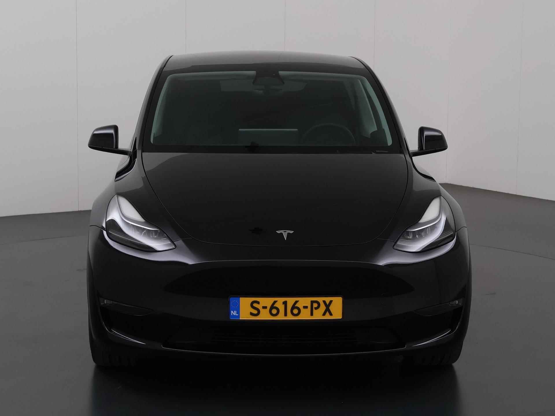 Tesla Model Y Long Range AWD 75 kWh | Prijs inclusief BTW | Ele. verstelbare stoelen + Geheugen | Camera | Panoramadak | Navigatie | Keyless Start & GO | 351pk | Trekhaak | - 4/51