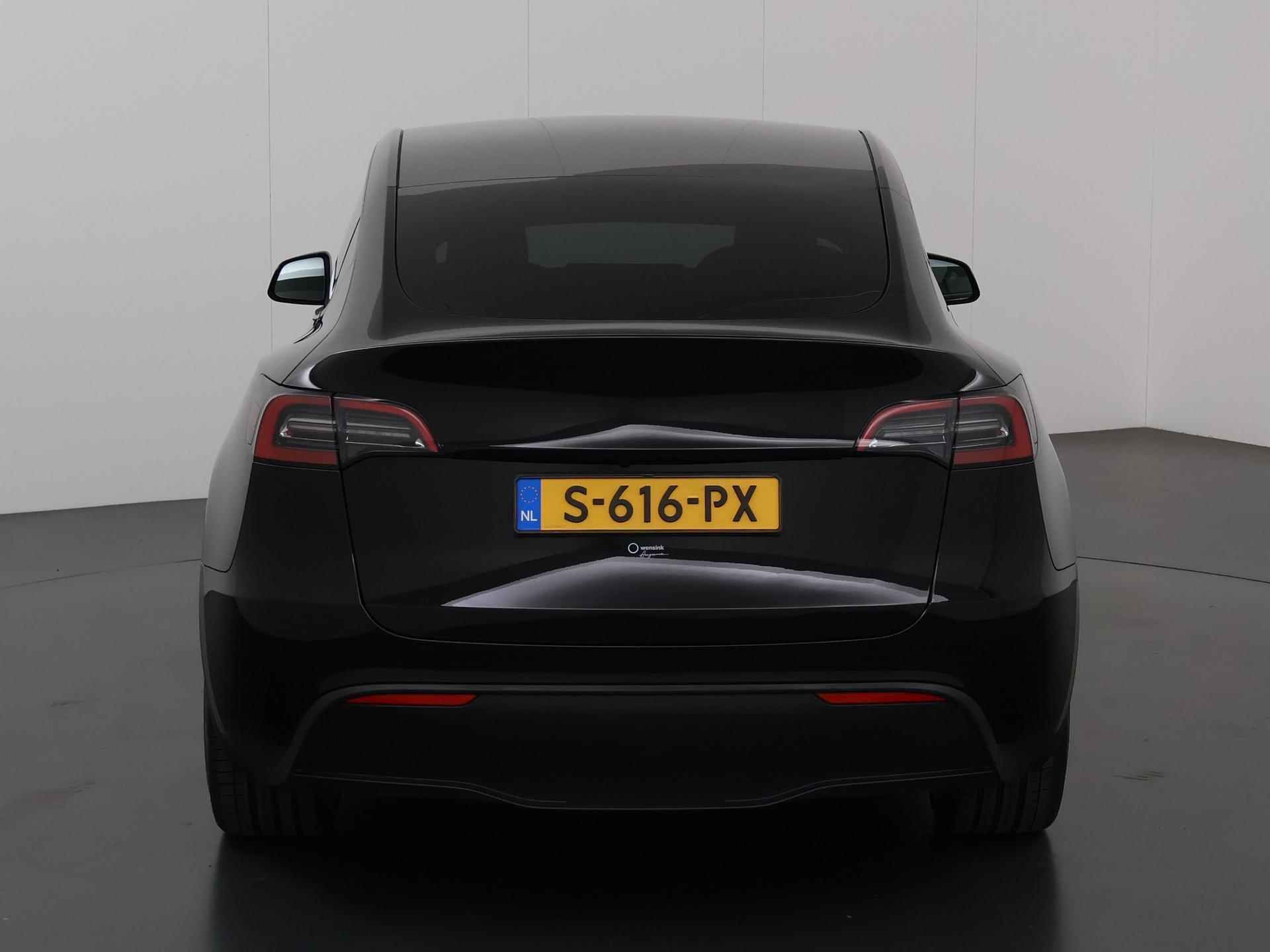 Tesla Model Y Long Range AWD 75 kWh | Prijs inclusief BTW | Ele. verstelbare stoelen + Geheugen | Camera | Panoramadak | Navigatie | Keyless Start & GO | 351pk | Trekhaak | - 5/51