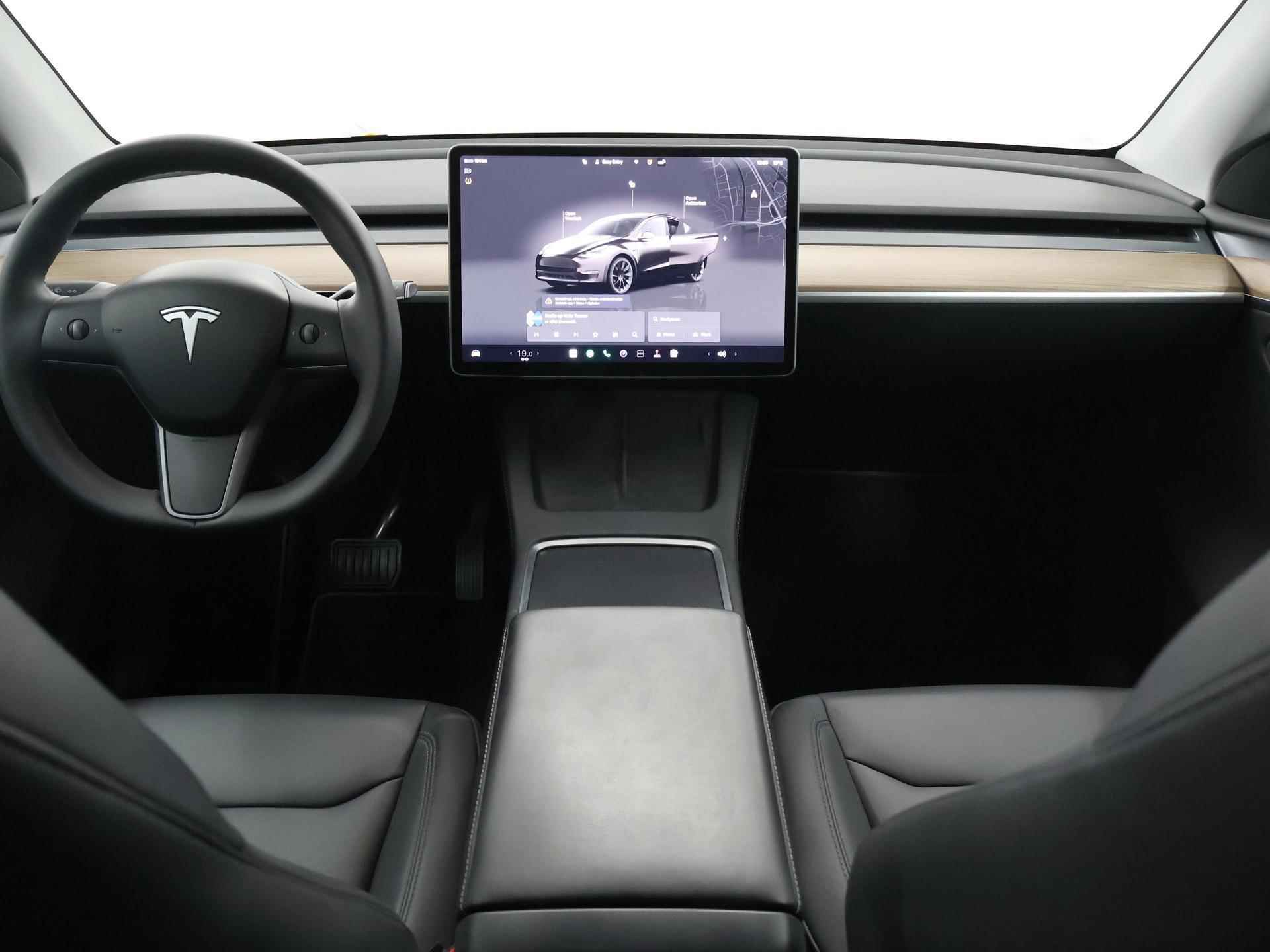 Tesla Model Y Long Range AWD 75 kWh | Prijs inclusief BTW | Ele. verstelbare stoelen + Geheugen | Camera | Panoramadak | Navigatie | Keyless Start & GO | 351pk | Trekhaak | - 9/51