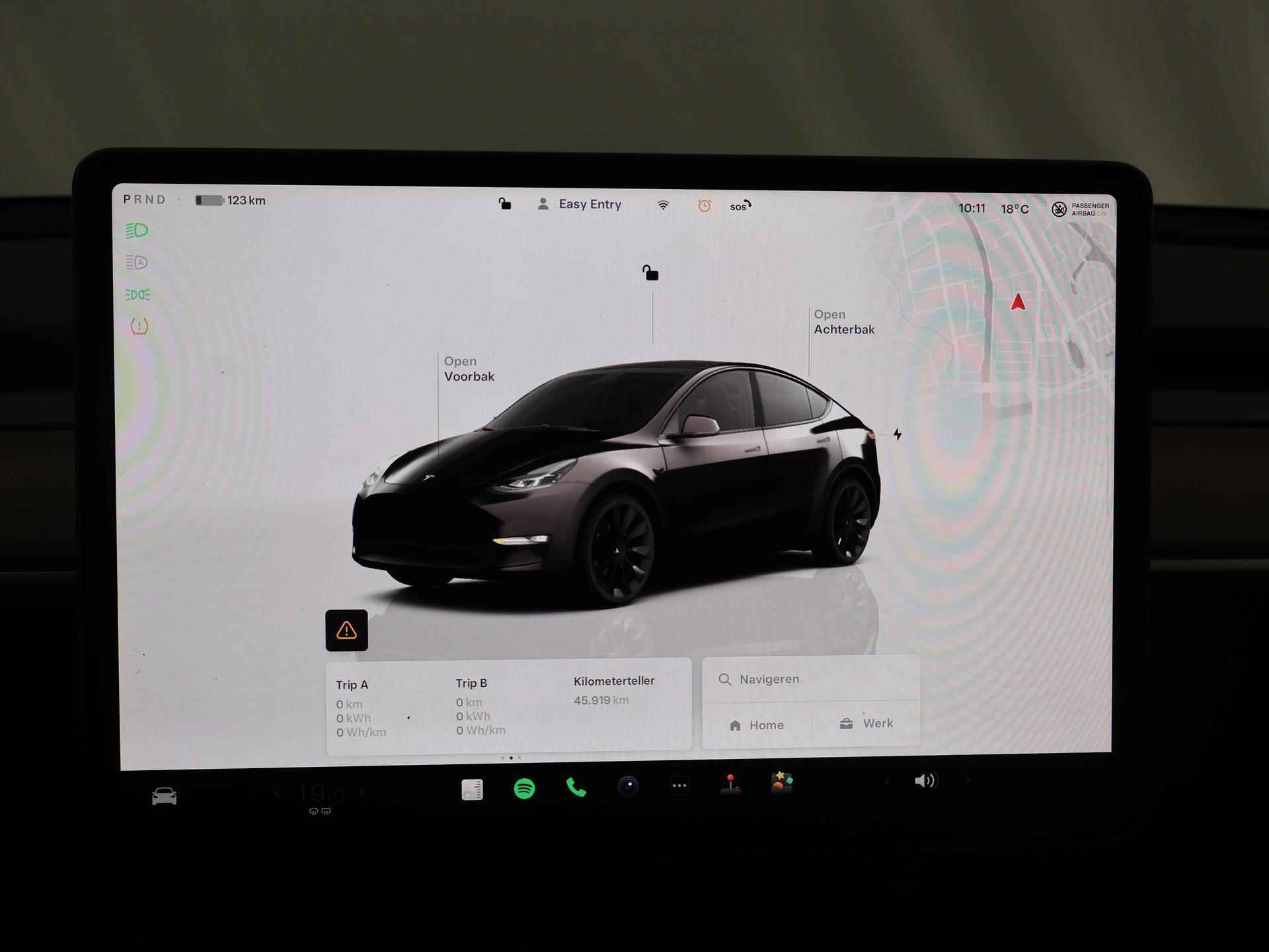 Tesla Model Y Long Range AWD 75 kWh | Prijs inclusief BTW | Ele. verstelbare stoelen + Geheugen | Camera | Panoramadak | Navigatie | Keyless Start & GO | 351pk | Trekhaak | - 12/51