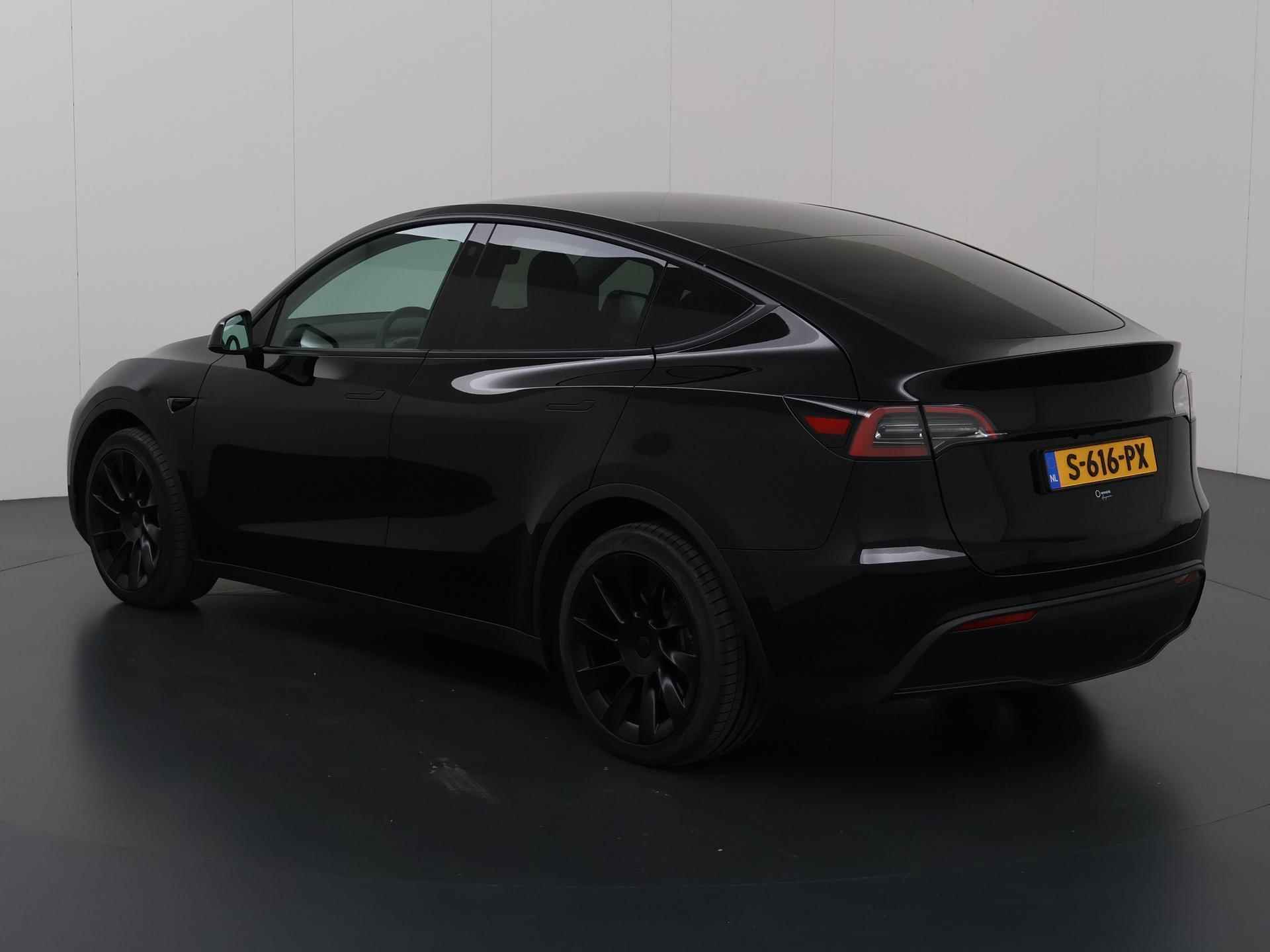 Tesla Model Y Long Range AWD 75 kWh | Prijs inclusief BTW | Ele. verstelbare stoelen + Geheugen | Camera | Panoramadak | Navigatie | Keyless Start & GO | 351pk | Trekhaak | - 23/51