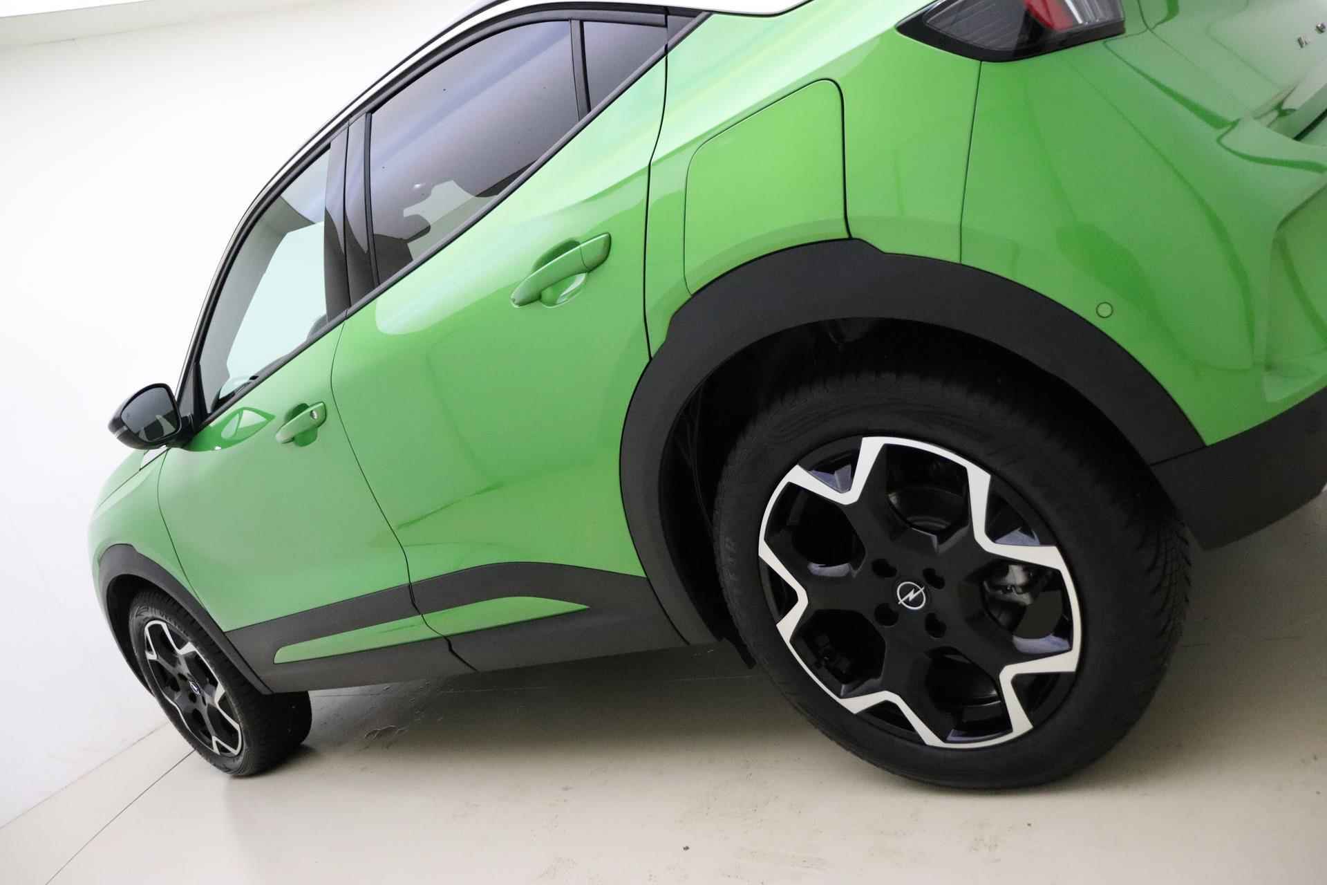 Opel Mokka-e Level 5 50 kWh Ultimate | Climate control | Stoel & Stuurverwarming | Navigatie | Zwart dak | Draadloze telefoonlader | Getint glas - 18/36