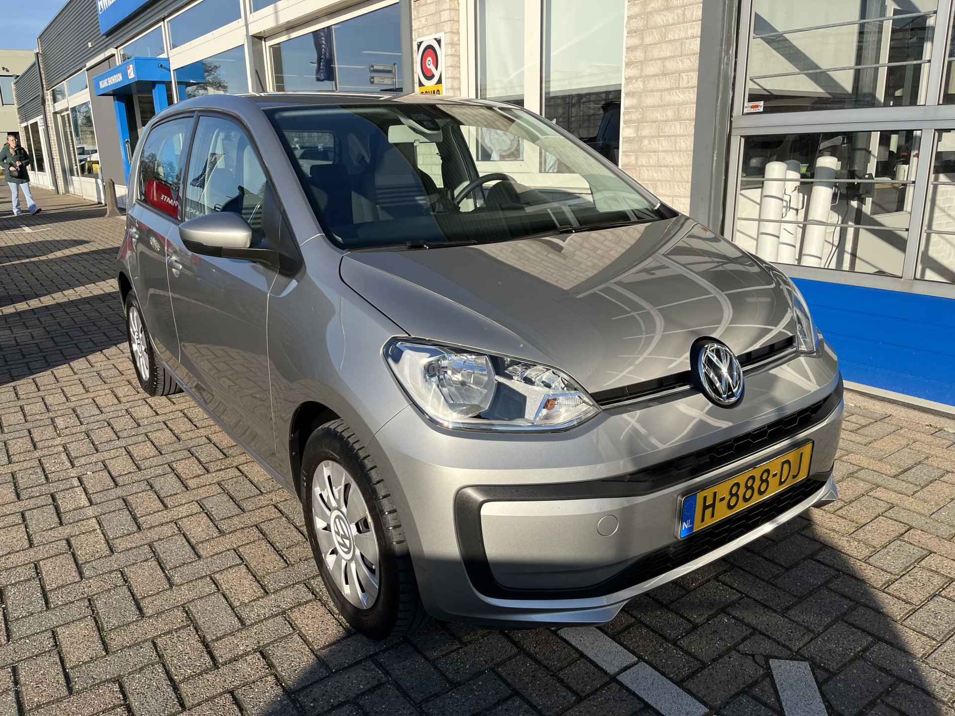 Volkswagen up! 1.0 BMT 60pk move up! / AIRCO/ DAB/ BLUETOOTH/ AUTOMATISCHE VERLICHTING/ 5 DEURS - 29/32