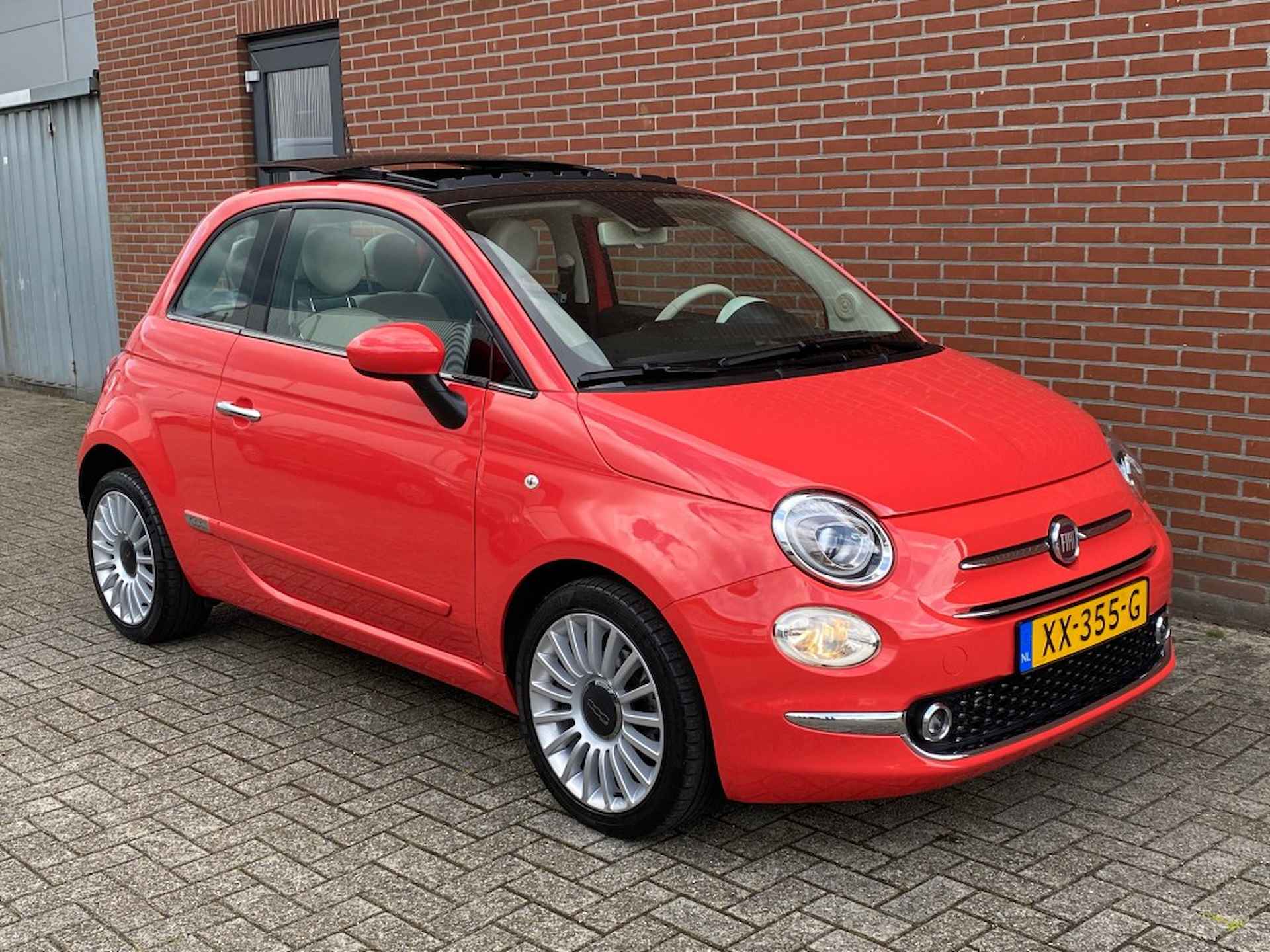 FIAT 500 0.9 TWINAIR T LOUNGE SCHUIF/KANTELDAK NAV CRUISE PDC DAB - 22/24