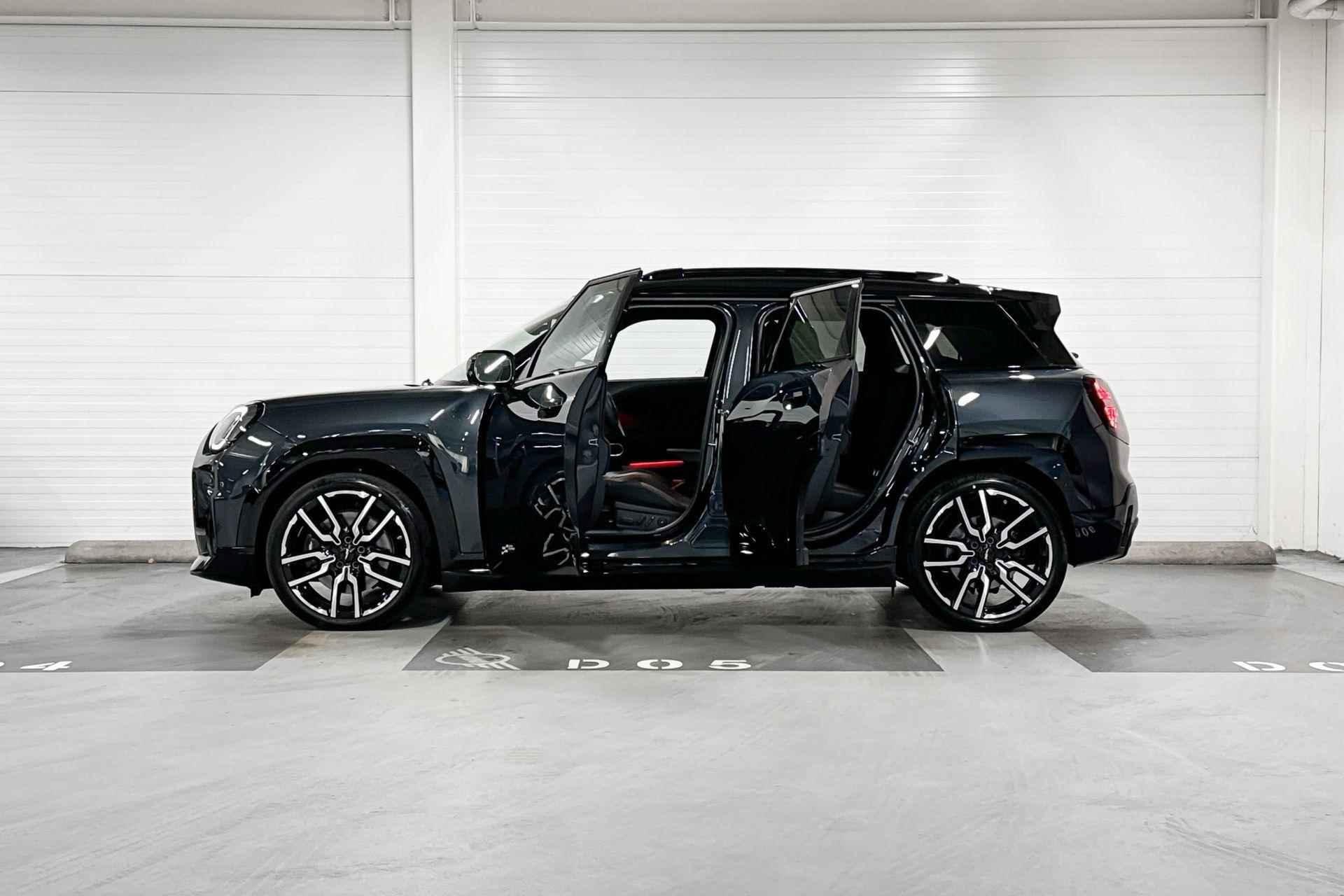 MINI Aceman SE | John Cooper Works Uitvoering | Pakket XL | Dak en spiegelkappen in Jetblack - 3/19