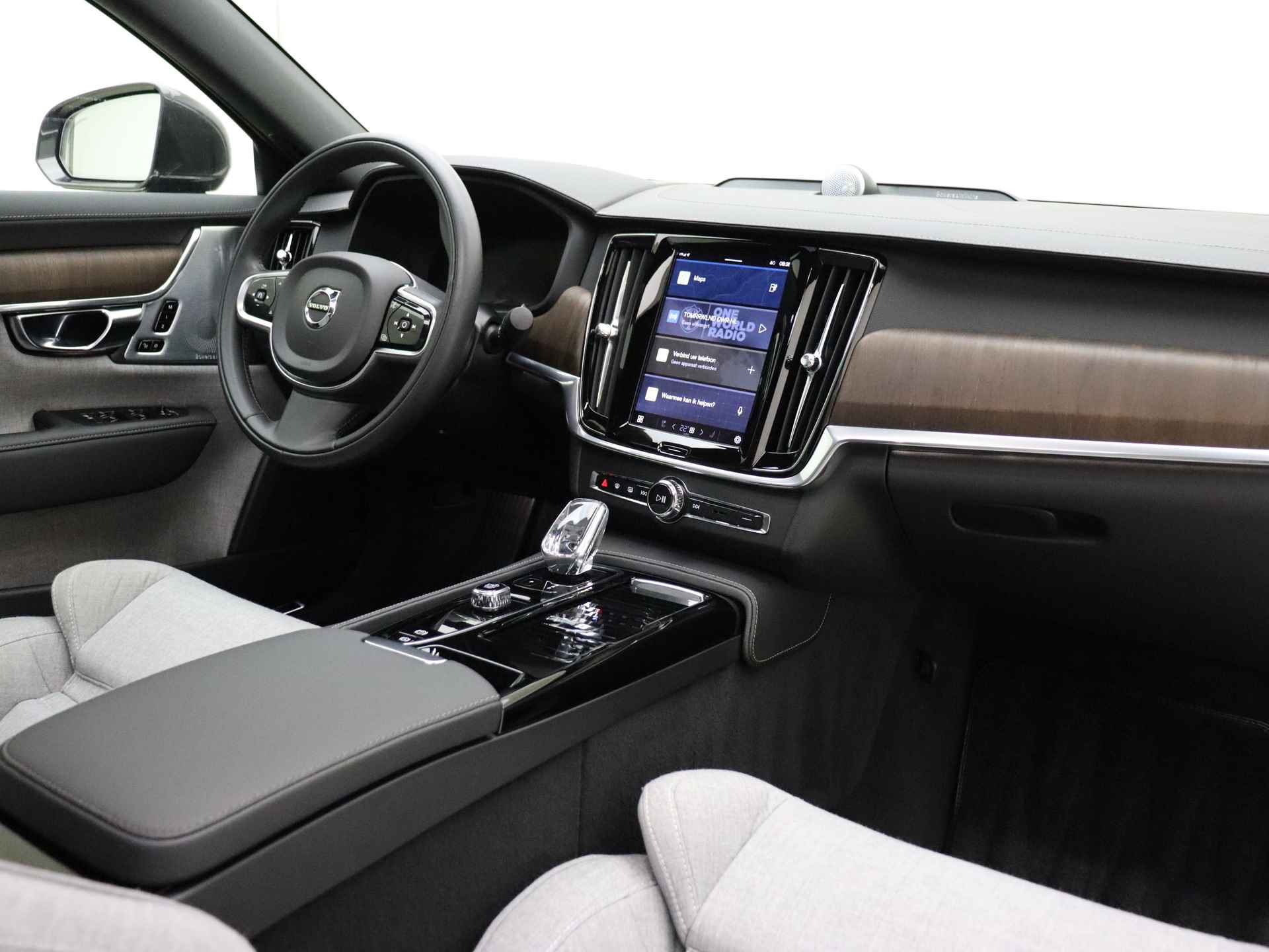 Volvo S90 T8 390pk AWD Inscription / Luchtvering / B&W Audio / Woolblend / Schuifdak / 360 Camera / Gelaagd glas / 20'' / Elektr. Stoelen / - 3/40