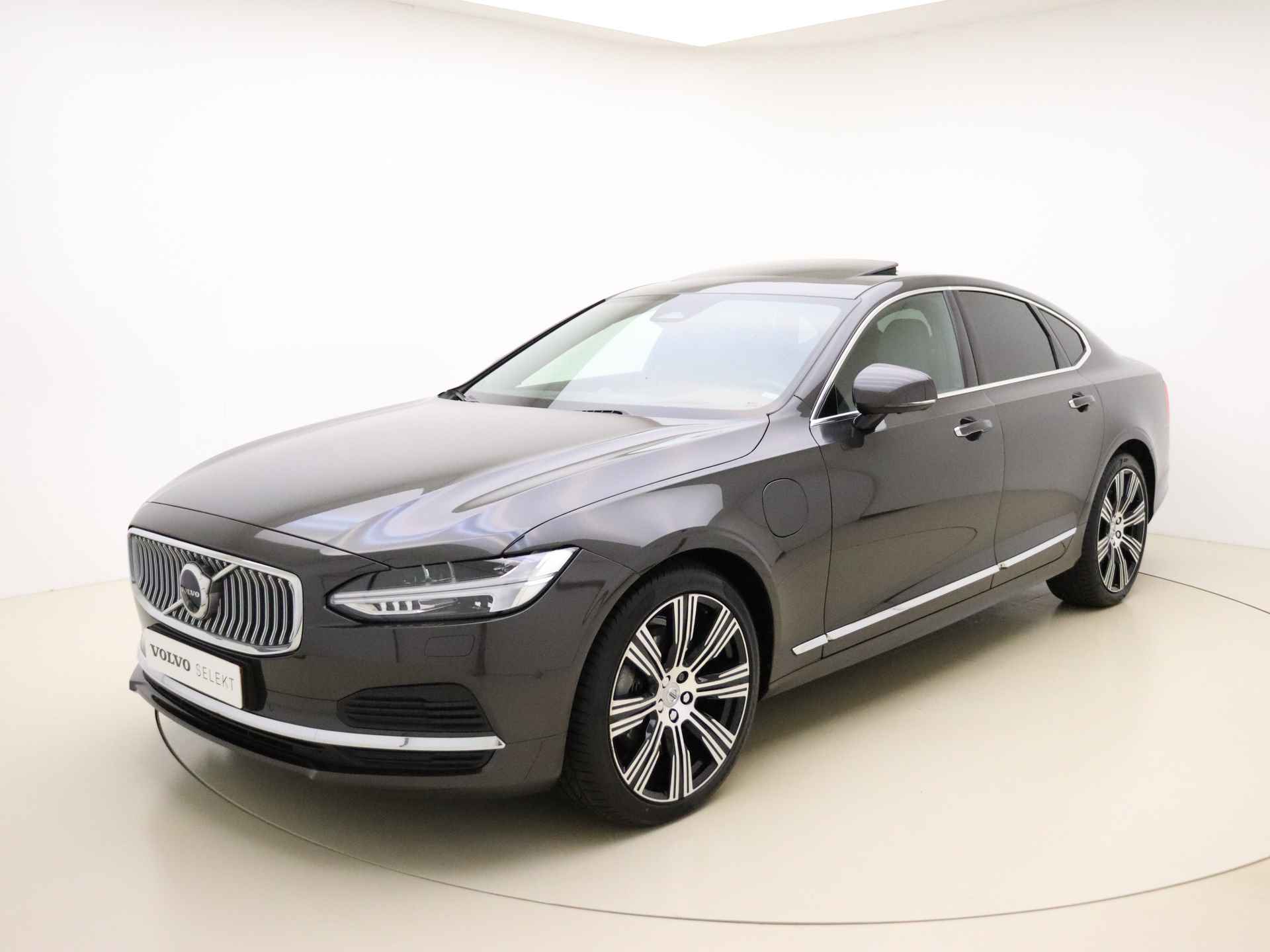 Volvo S90 T8 390pk AWD Inscription / Luchtvering / B&W Audio / Woolblend / Schuifdak / 360 Camera / Gelaagd glas / 20'' / Elektr. Stoelen / - 8/40