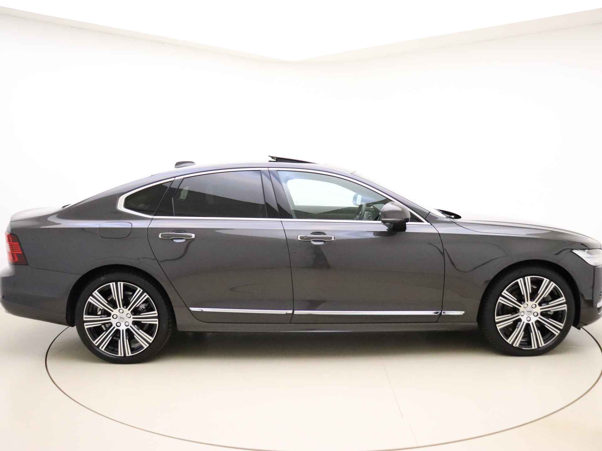 Volvo S90 T8 390pk AWD Inscription / Luchtvering / B&W Audio / Woolblend / Schuifdak / 360 Camera / Gelaagd glas / 20'' / Elektr. Stoelen / - 15/40