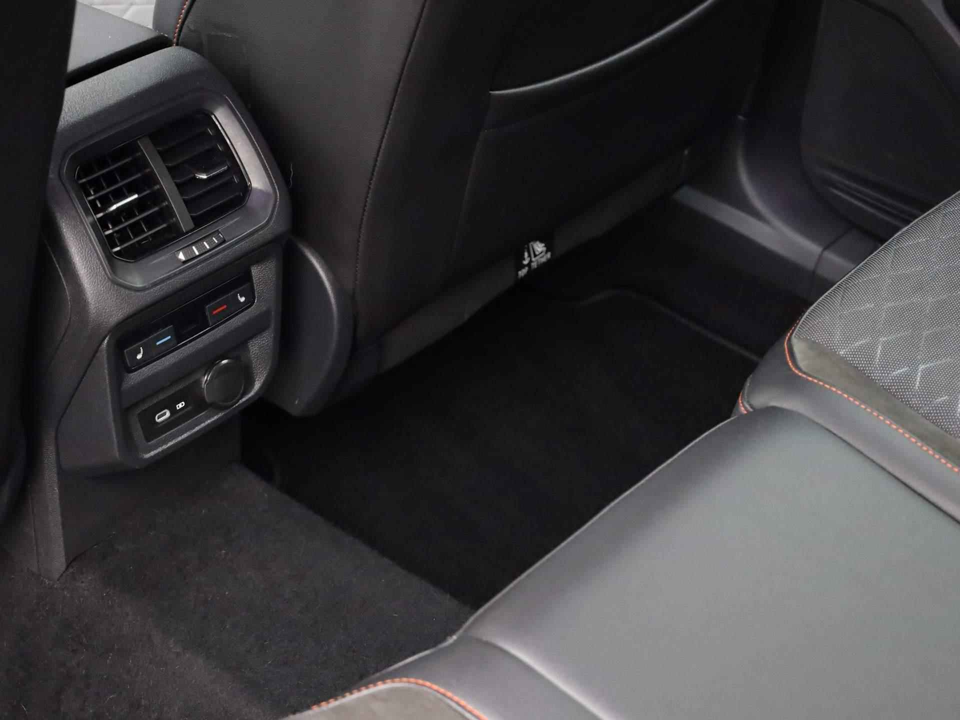 SEAT Tarraco 1.4TSIe-Hybrid/245PK PHEV FR DSG · Navigatie · Parkeersensoren + camera · Stoelverwarming - 19/43