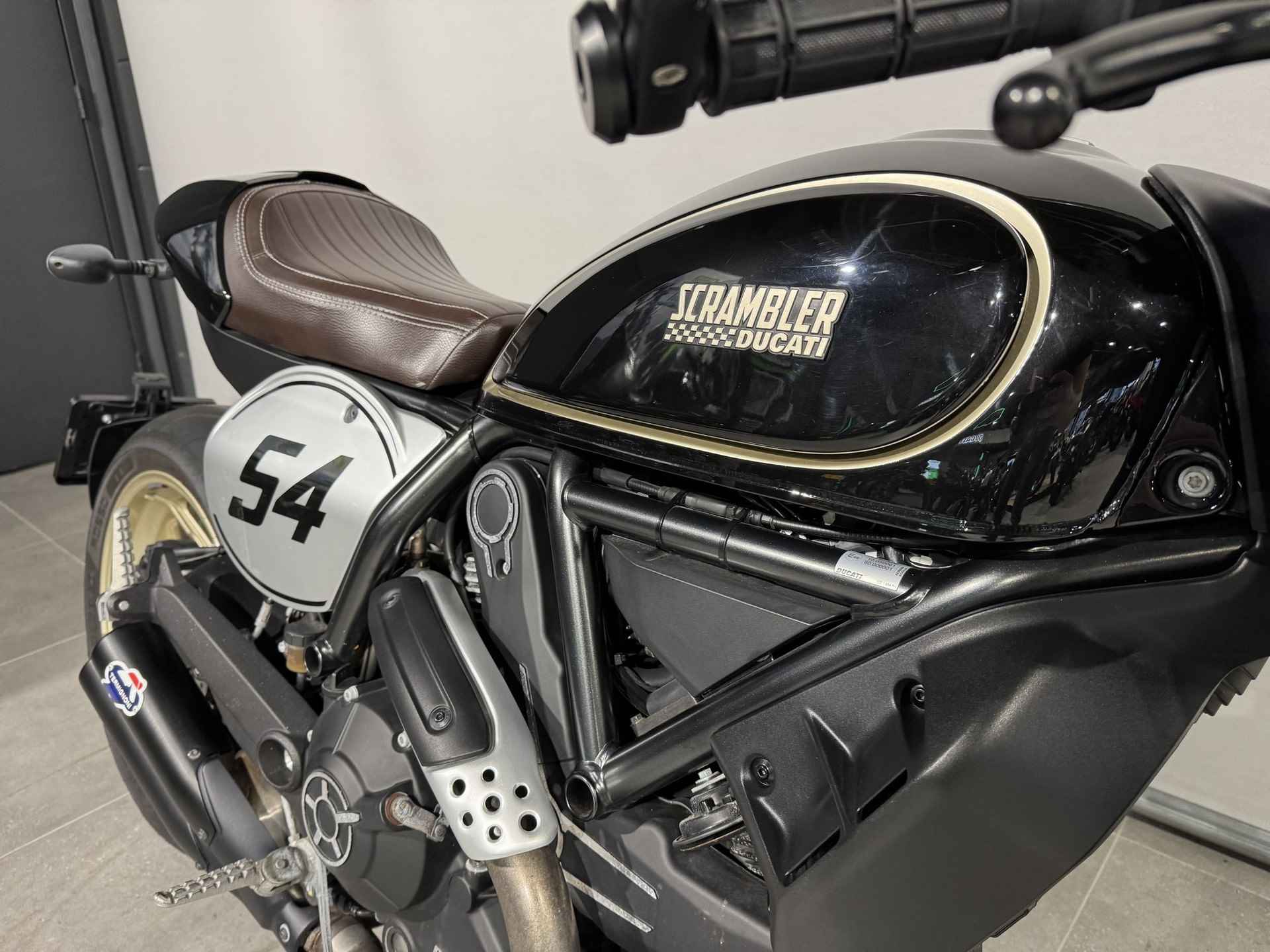 Ducati SCRAMBLER CAFE RACER - 8/12