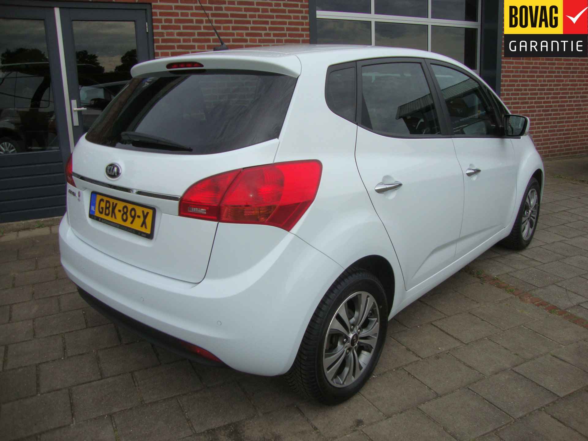 Kia Venga 1.6 CVVT EK 2016 Edition Automaat ( Parkeersensoren, Climate control airco, Centrale vergrendeling) - 30/42