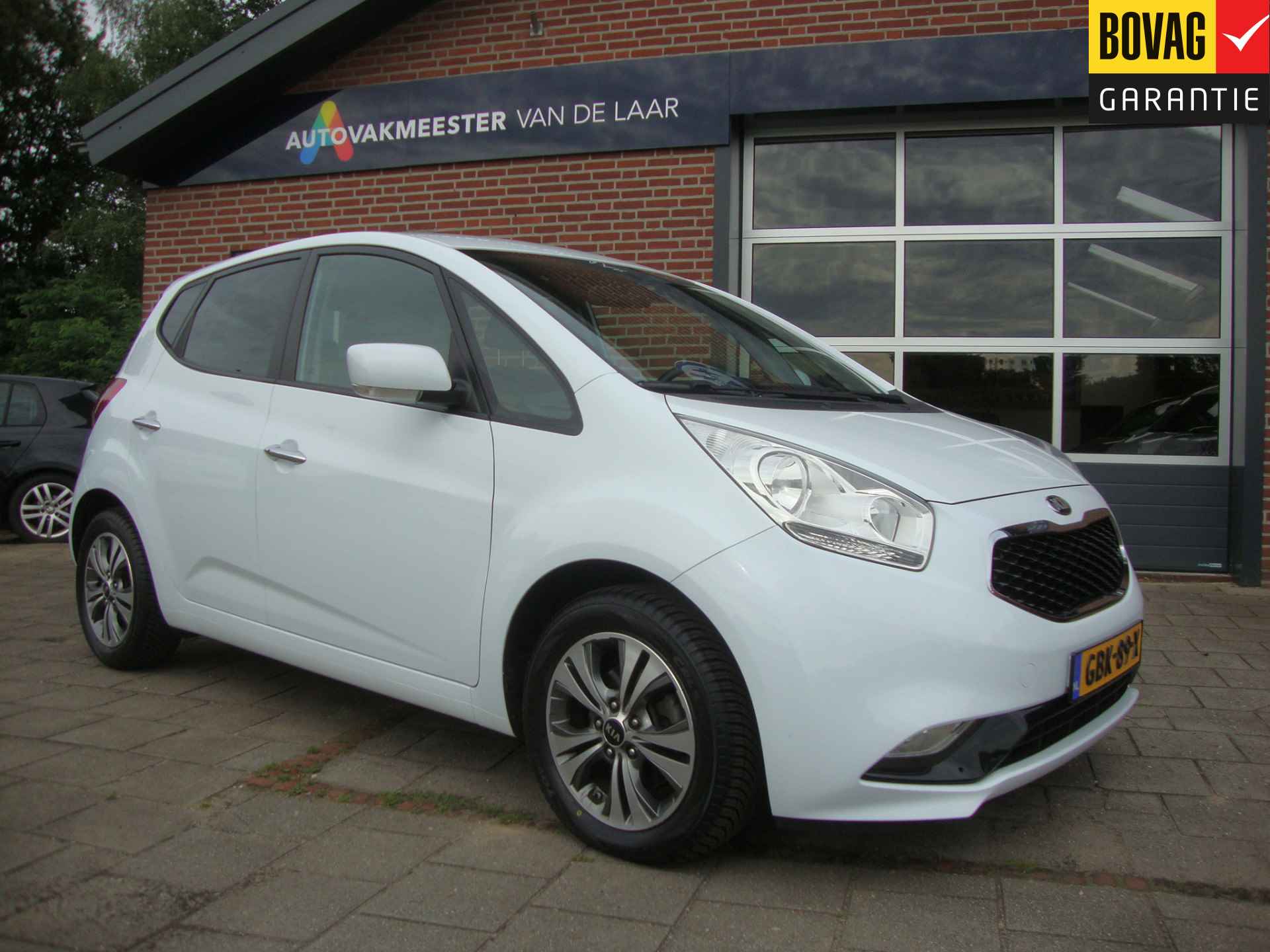 Kia Venga 1.6 CVVT EK 2016 Edition Automaat ( Parkeersensoren, Climate control airco, Centrale vergrendeling) - 32/42