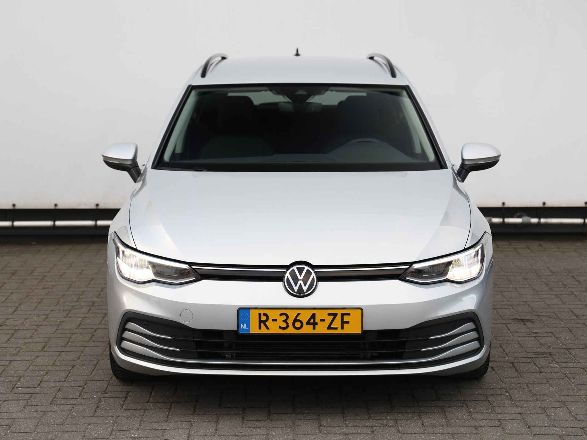 Volkswagen GOLF Variant 1.0 TSI Life Business 110pk | LED I Navigatie I Ergo stoelen I Cruise control I Stoelverwarming - 4/32