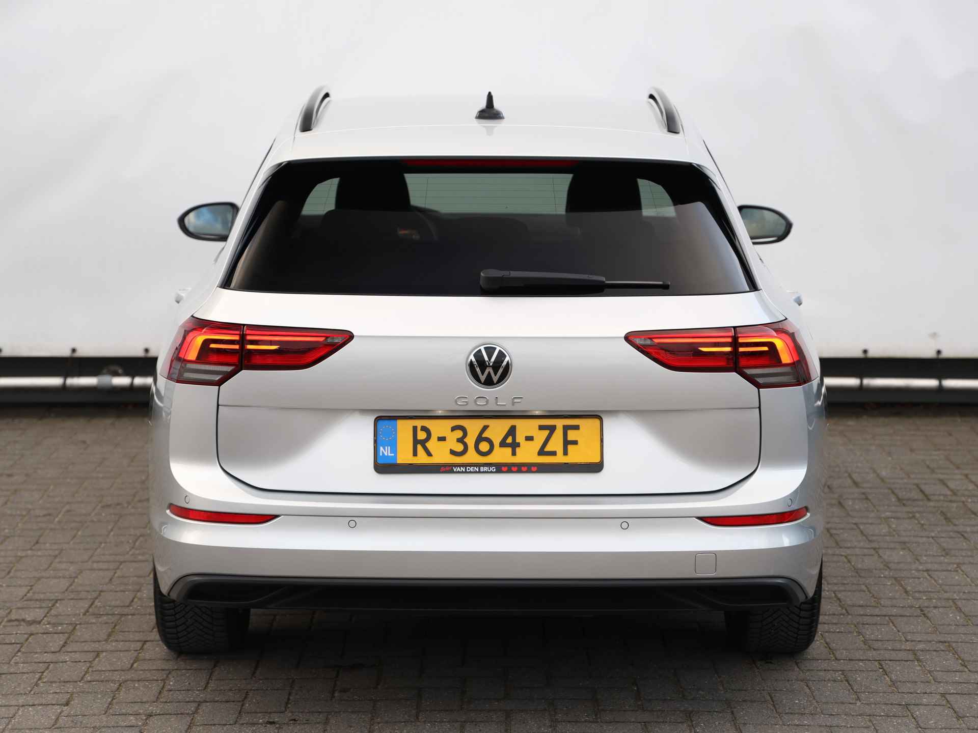 Volkswagen GOLF Variant 1.0 TSI Life Business 110pk | LED I Navigatie I Ergo stoelen I Cruise control I Stoelverwarming - 6/32